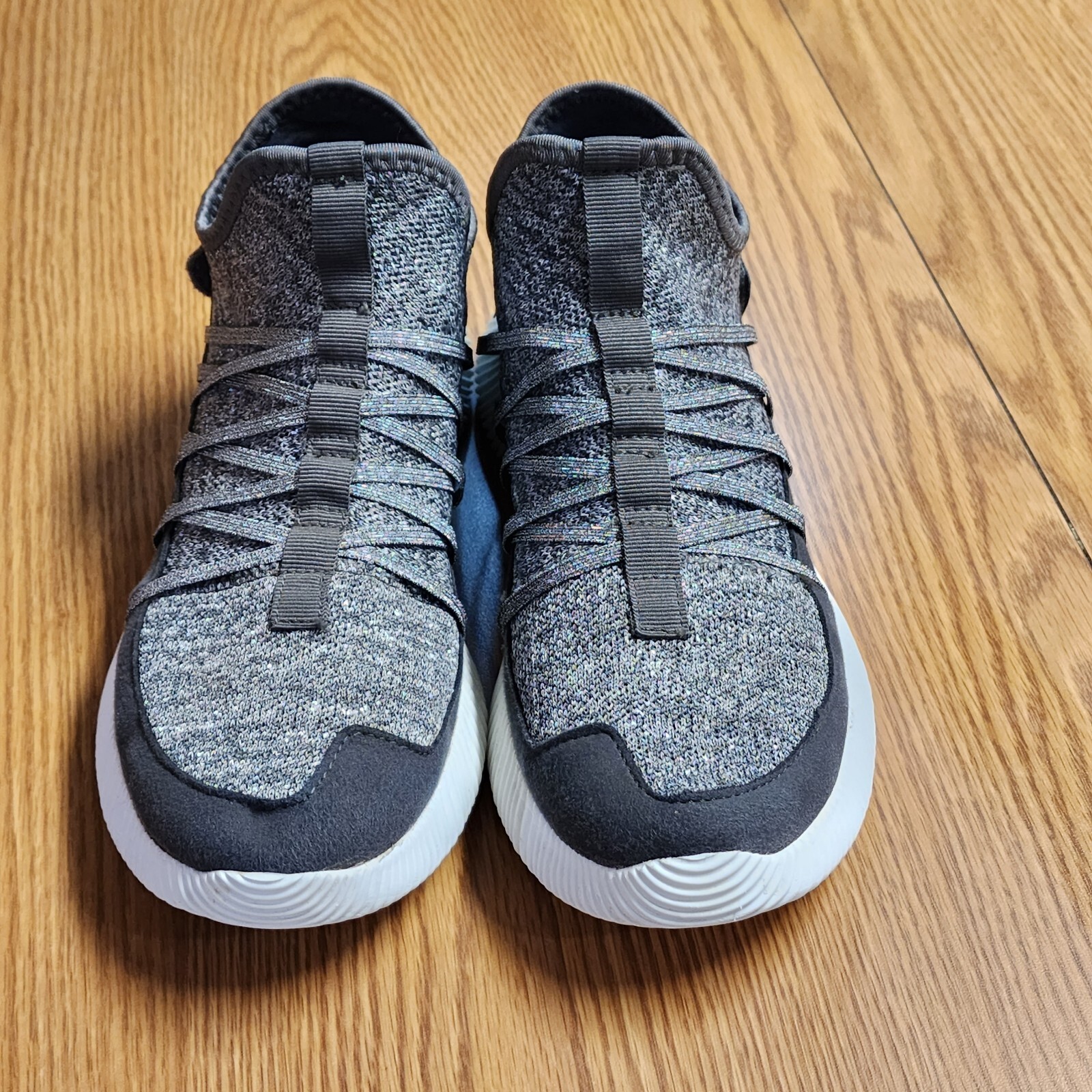 Forever Sneakers Sparkly Sliver And Black Womens Sz 10