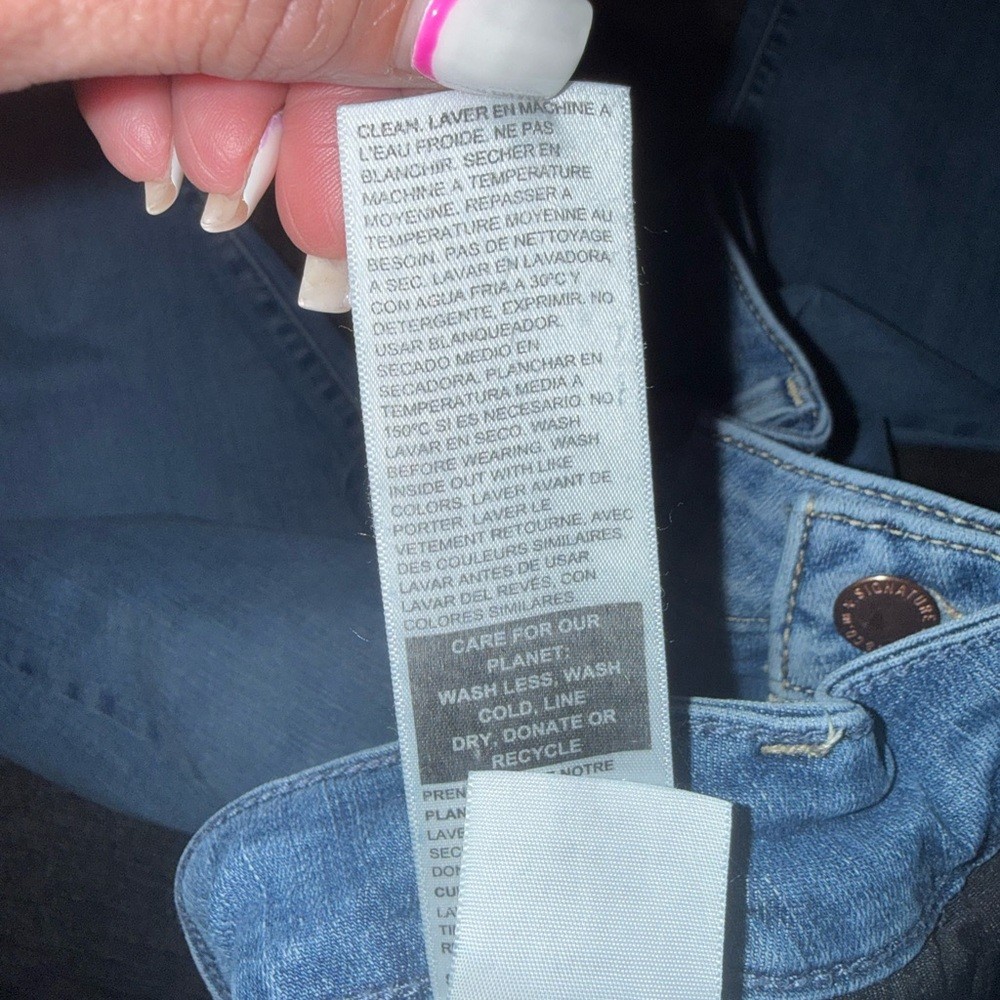 Levi Strauss Totally Shaping Straight Jeans Size 18L W34 L34 Stretch Light Wash