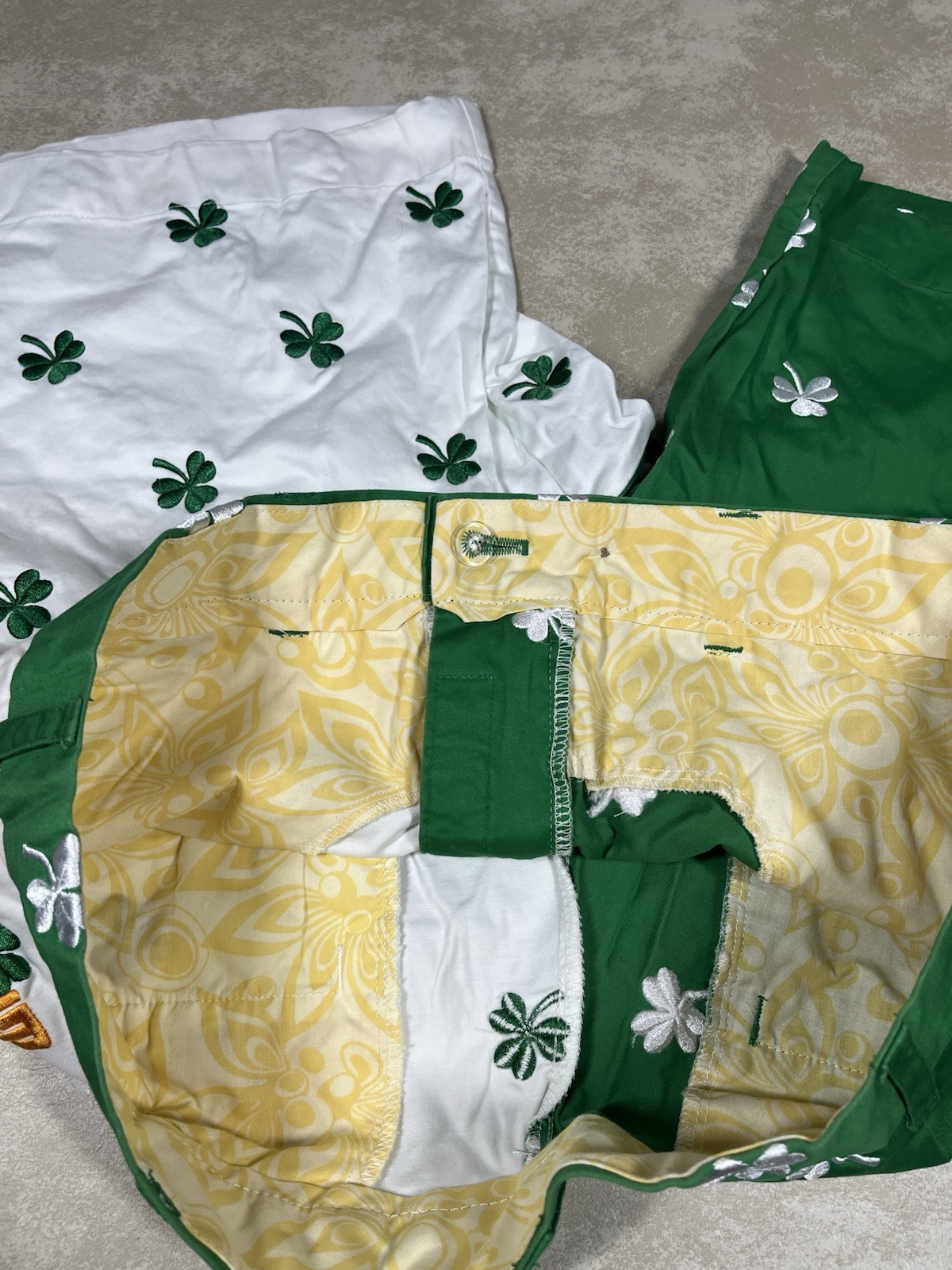 Loudmouth Green White Shamrock Golf Shorts Size 38 1395