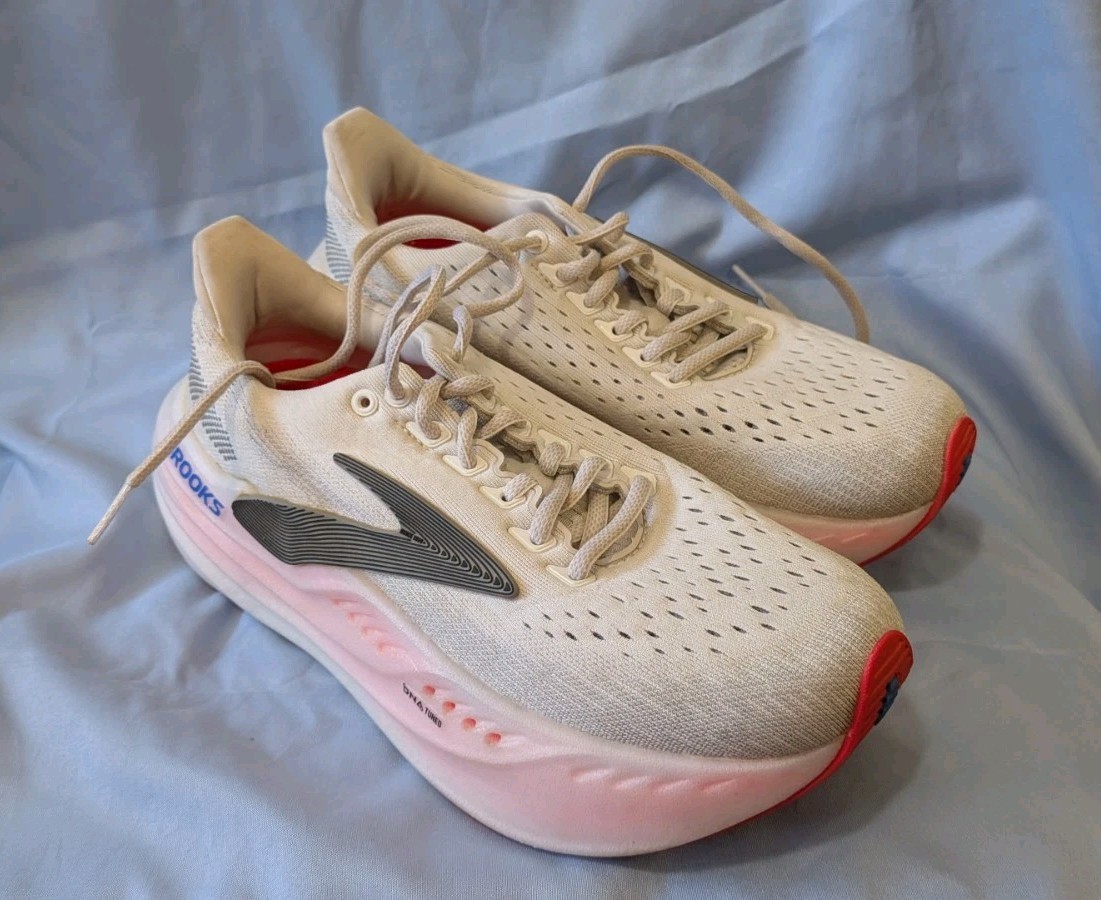 Brooks Glycerin Max Black Diva Pink Running Shoes – Womens 7.5 Barely Worn