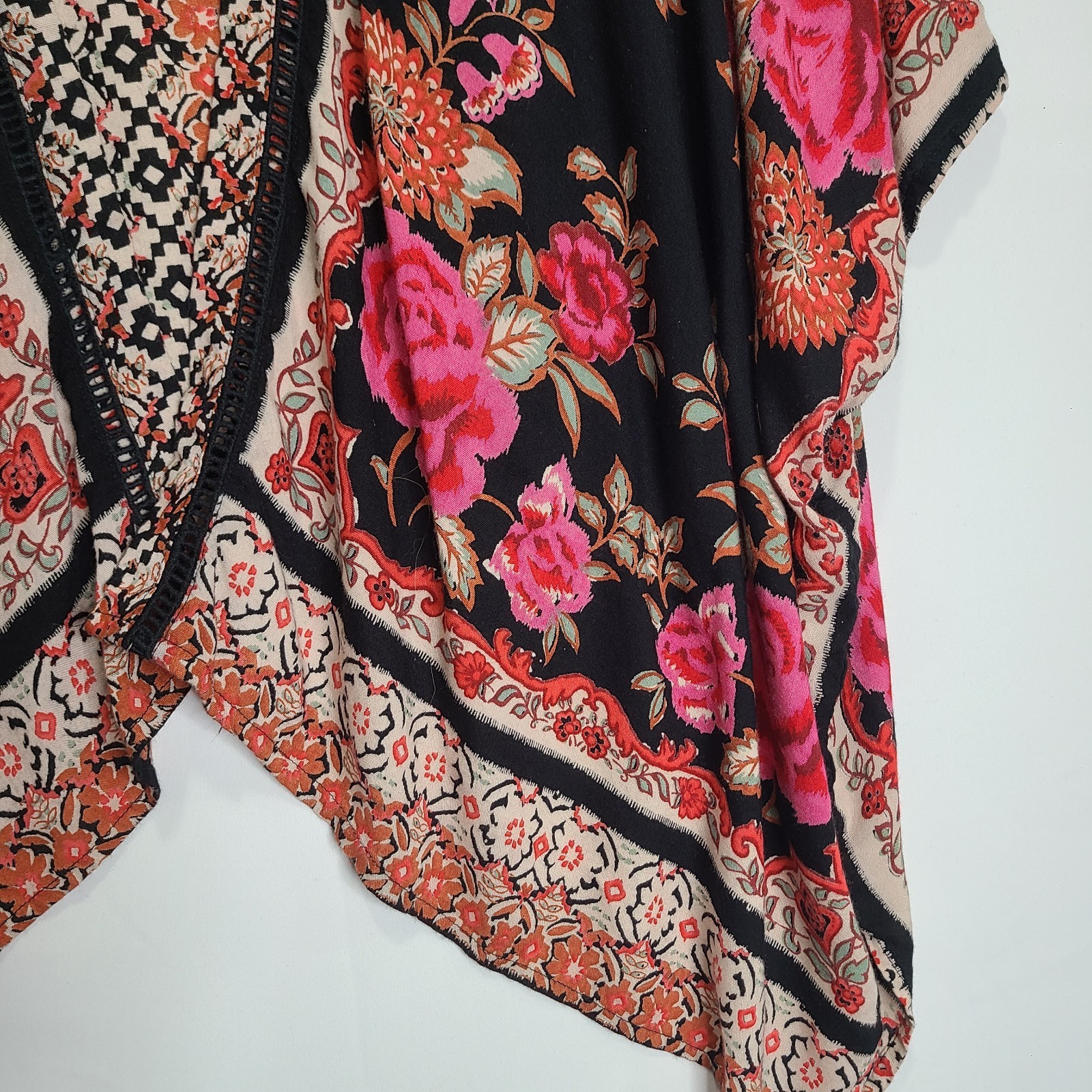 Vtg 90s Y2K Angie Colorful Lightweight Oversized Relaxed Shawl Roses Floral Lg