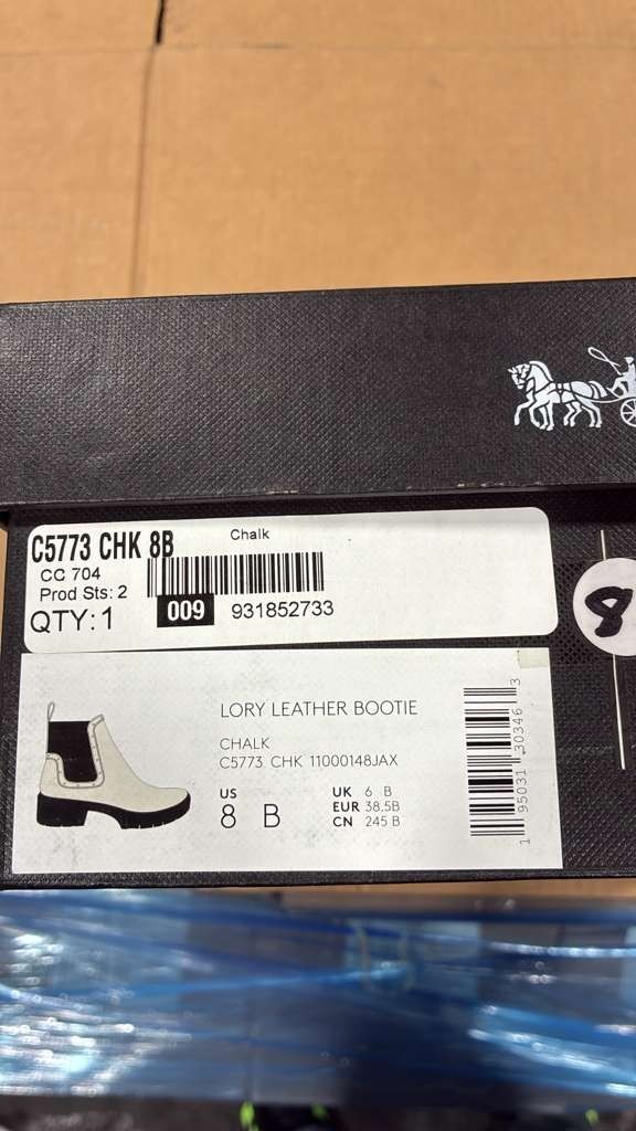 Coach C5773 Women’s Lory Bootie Shoe boots Size 8 B see pictures