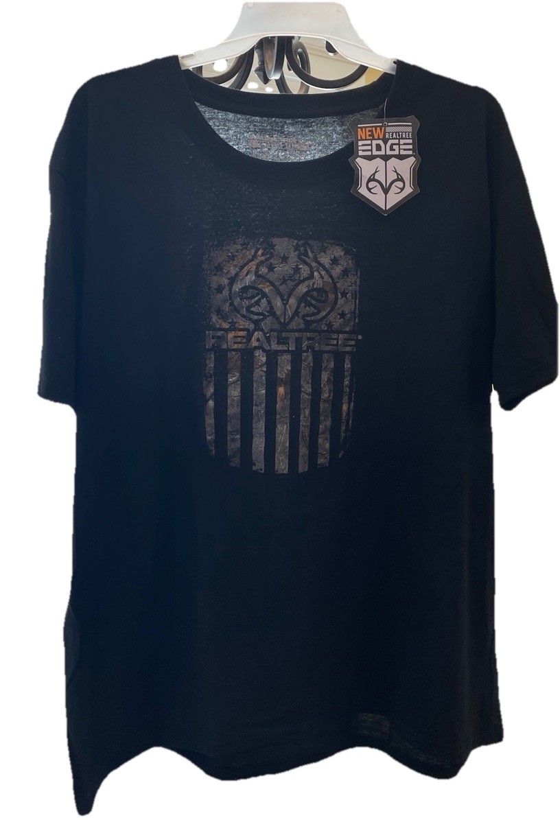 Men’s Real Tree, Mossy Oak , Or Unbranded T-shirts size S, M, L, or XL