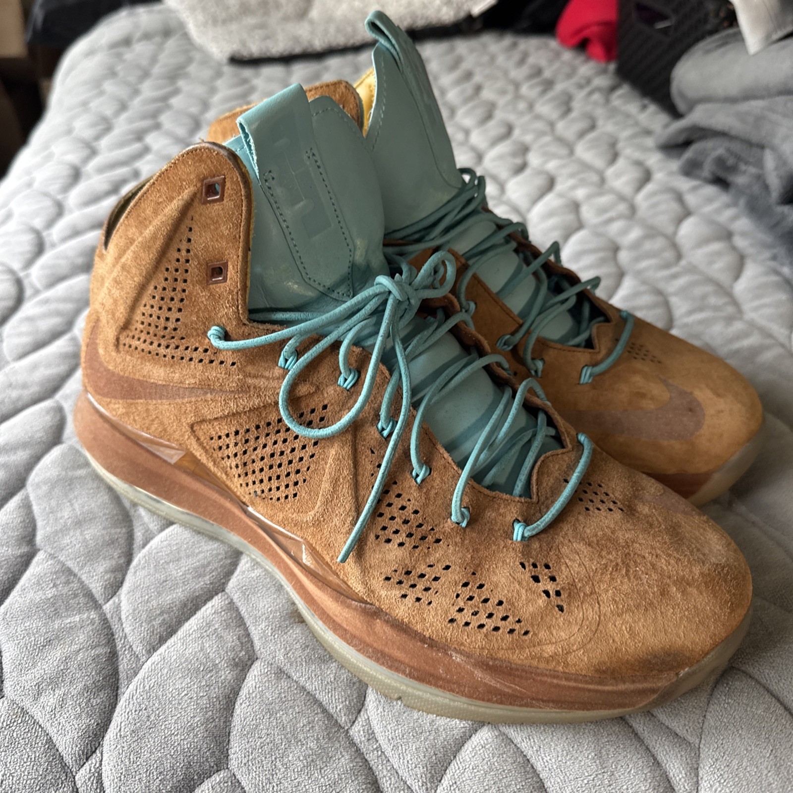 Used Nike LeBron 10 EXT ‘Hazelnut’ Suede Men’s Size 11.5 607078-200 No Box
