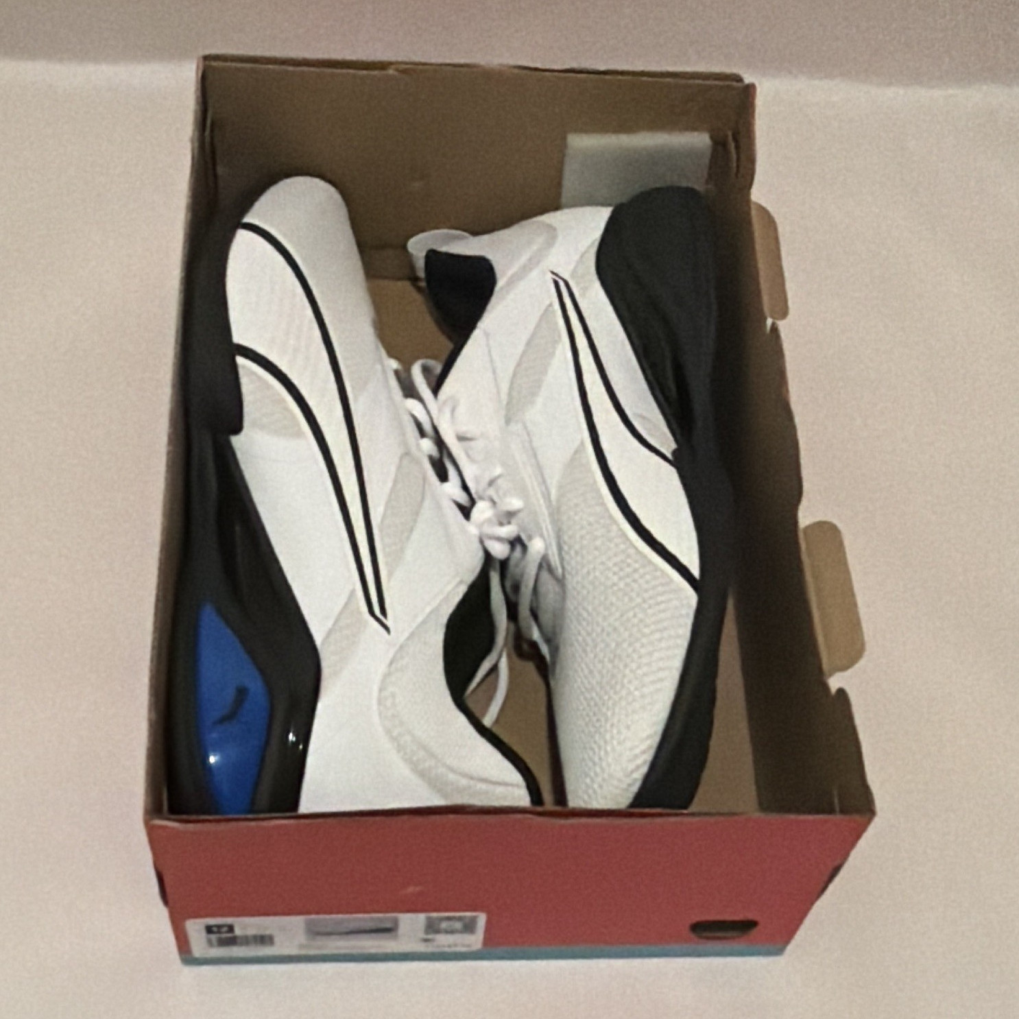 PUMA SoftFoam+ Men’s Low Top Lace-Up Sneaker White/Black/Blue Rubber
