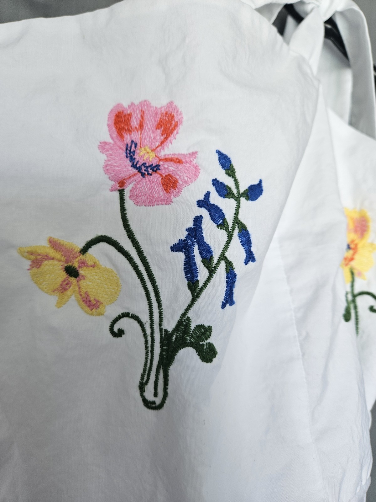 Free Assembly White Floral Embroidered Smocked Tie Strap Midi Dress XS