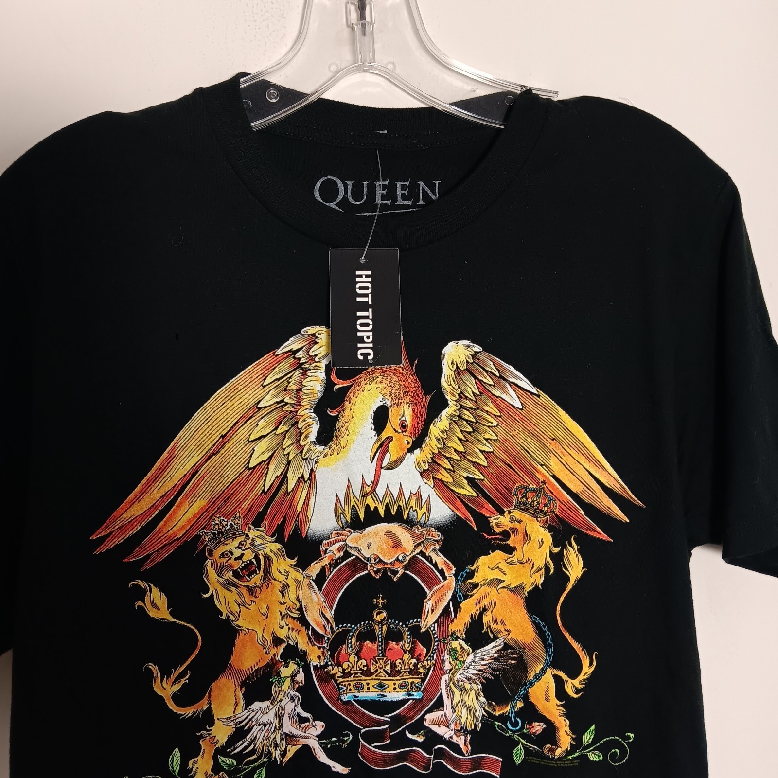Queen official merch graphic band tee black crest logo rock Tshirt small