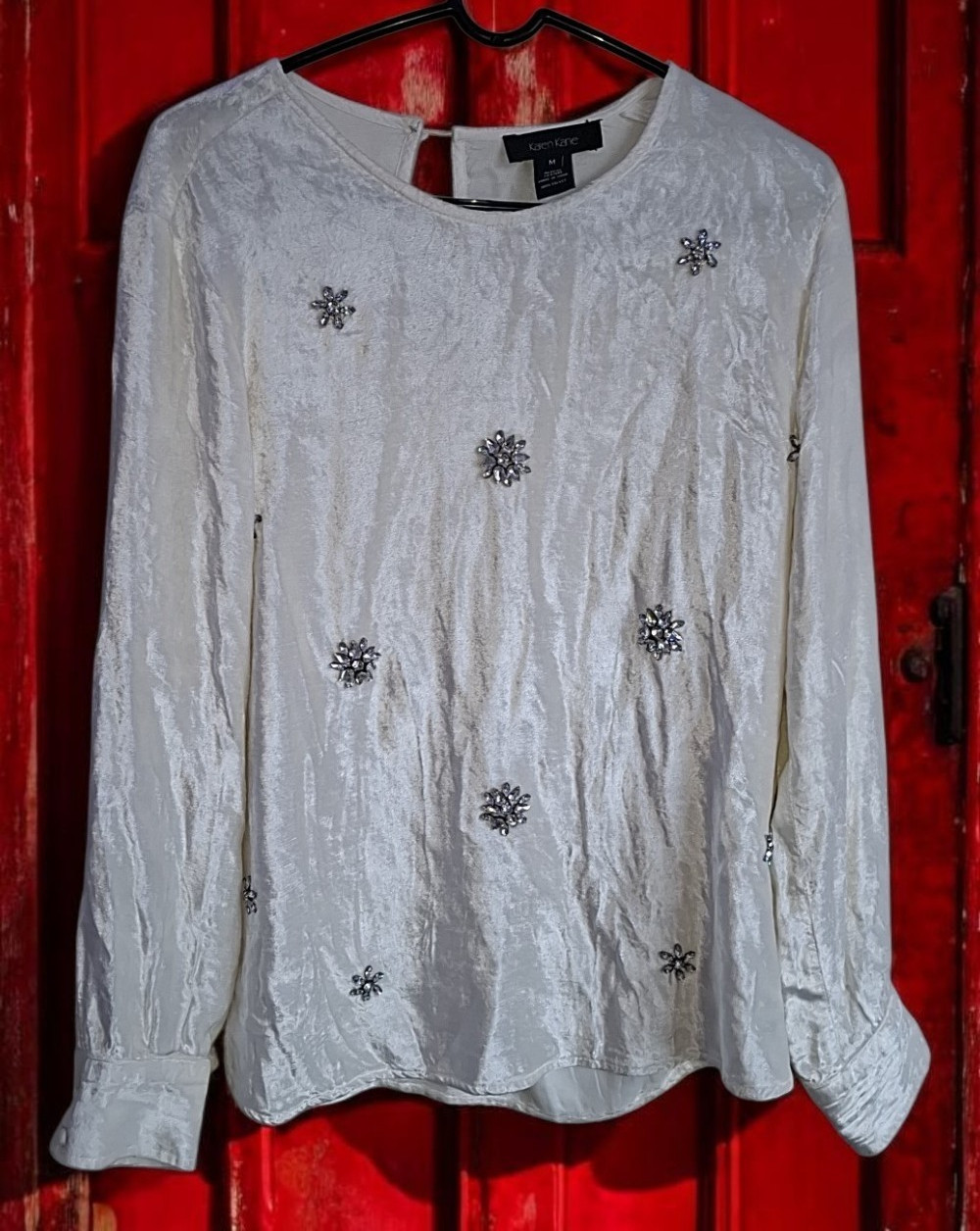 Karen Kane Women’s White Velvet Long Sleeve Blouse M, Beaded Snowflake, Keyhole