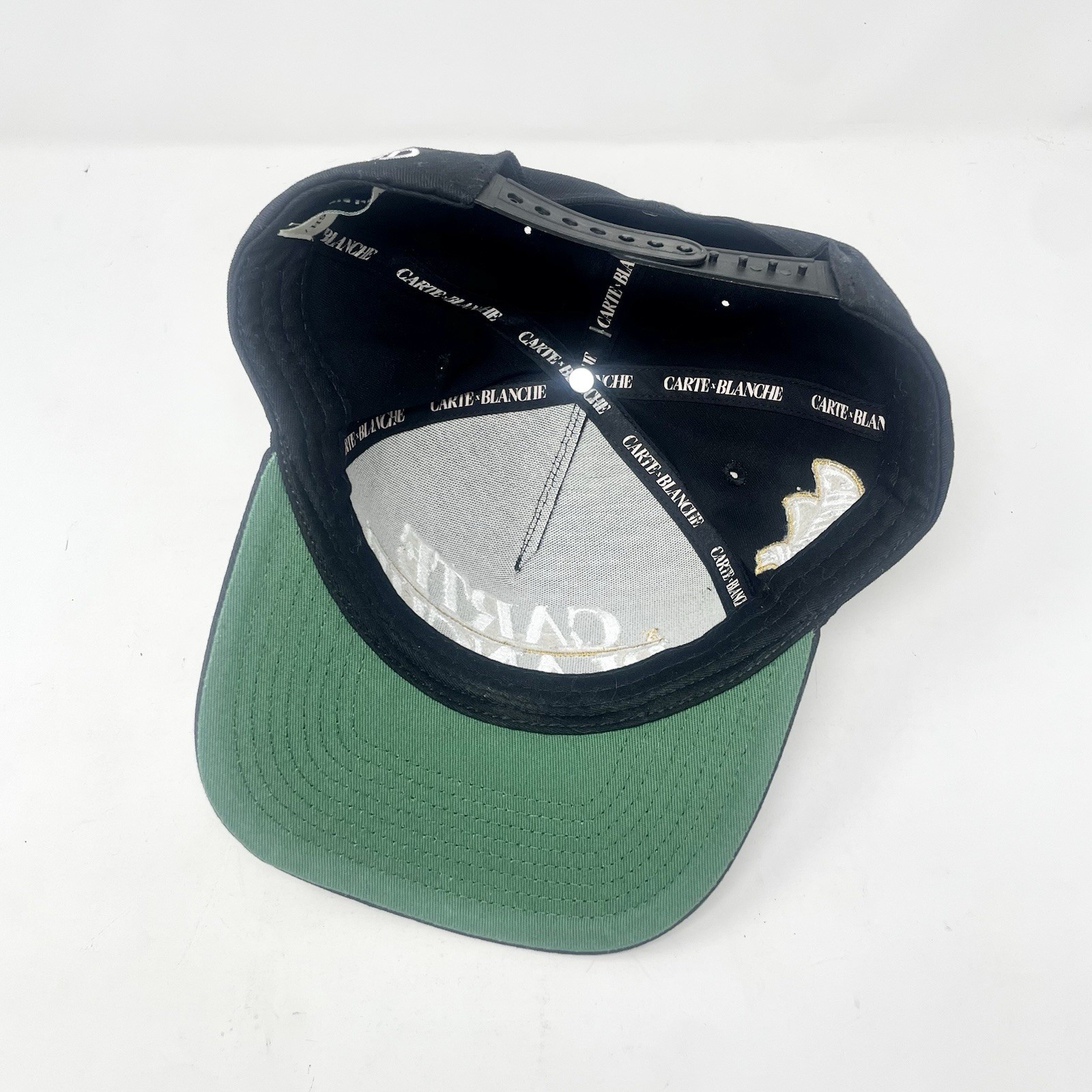 carte blanche hat
