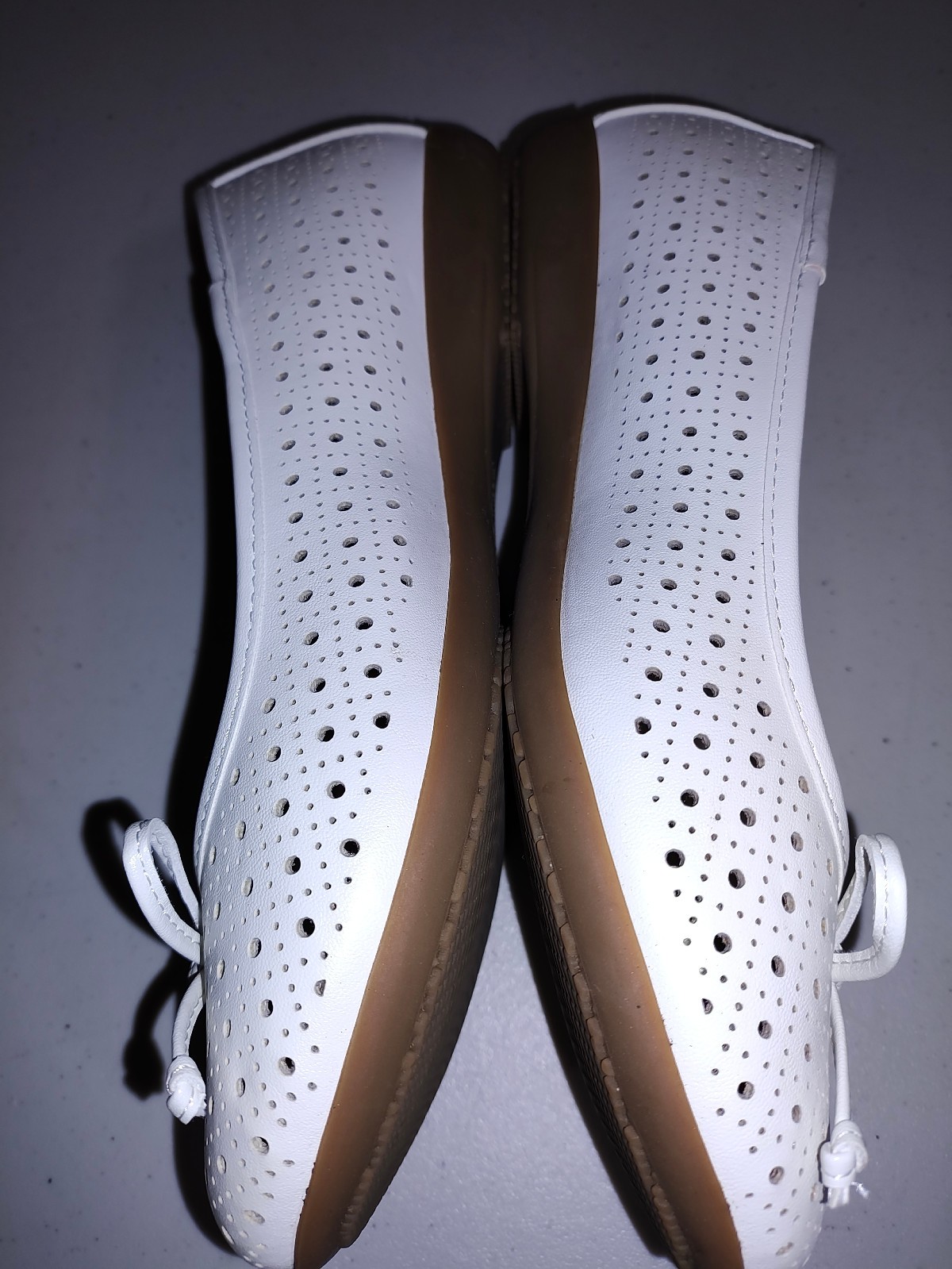 Mountain Sole by White Mountain Cliffs Cheryl Flats White Size 7