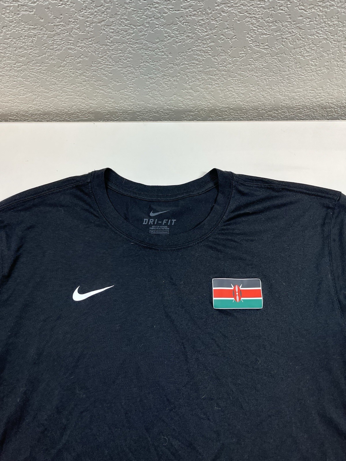 Black Nike Dri-Fit Kenya Flag Long Sleeve Shirt Men’s L Large
