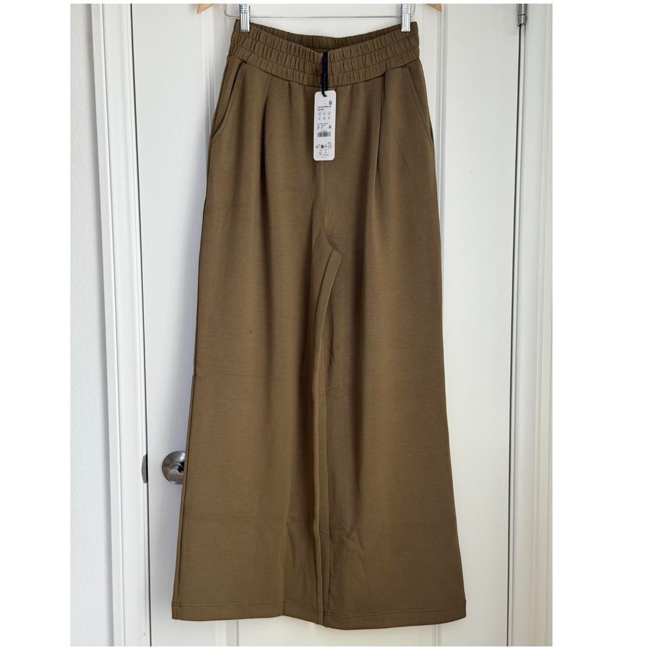 Varley The Extra Wide Leg Pant 29.5″ in Military Olive, Size Medium