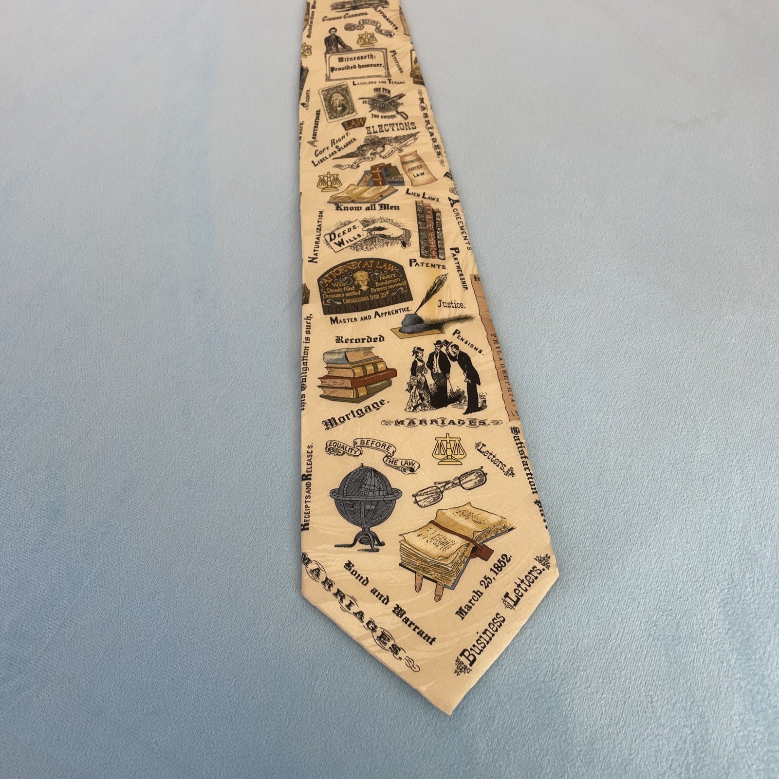 Museum Artifacts Hand Made Silk Tie Business Law Judge Artifact History 4″ 57″