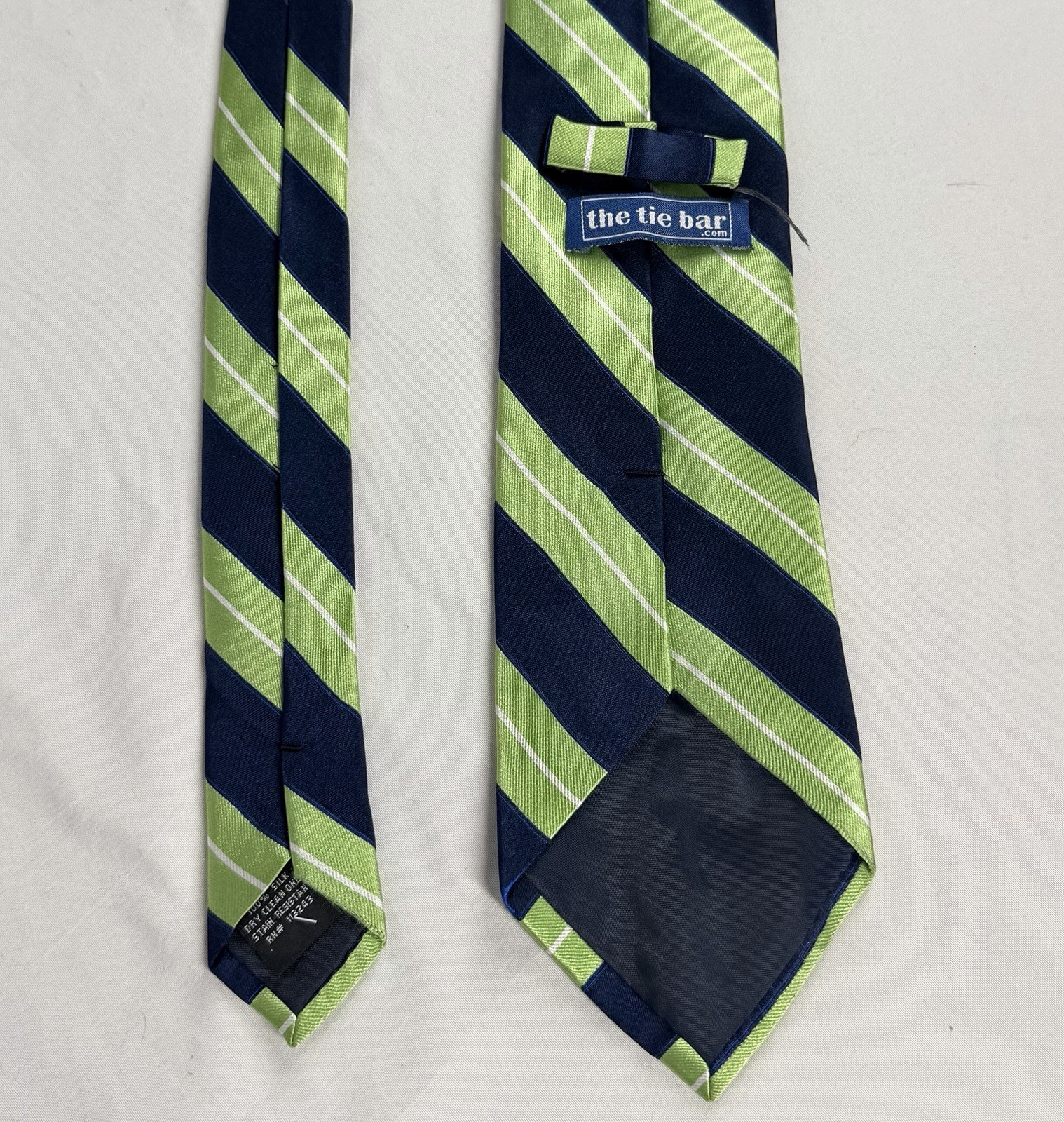 Robert Talbot Best in Class Striped Necktie 100% Silk 58 x 3.5 inches A48