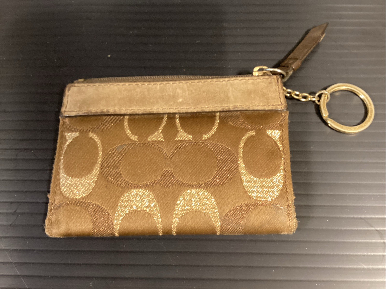 Vintage Coach Leather CC Logo Women’s Card Holder Key Chain Coin Case