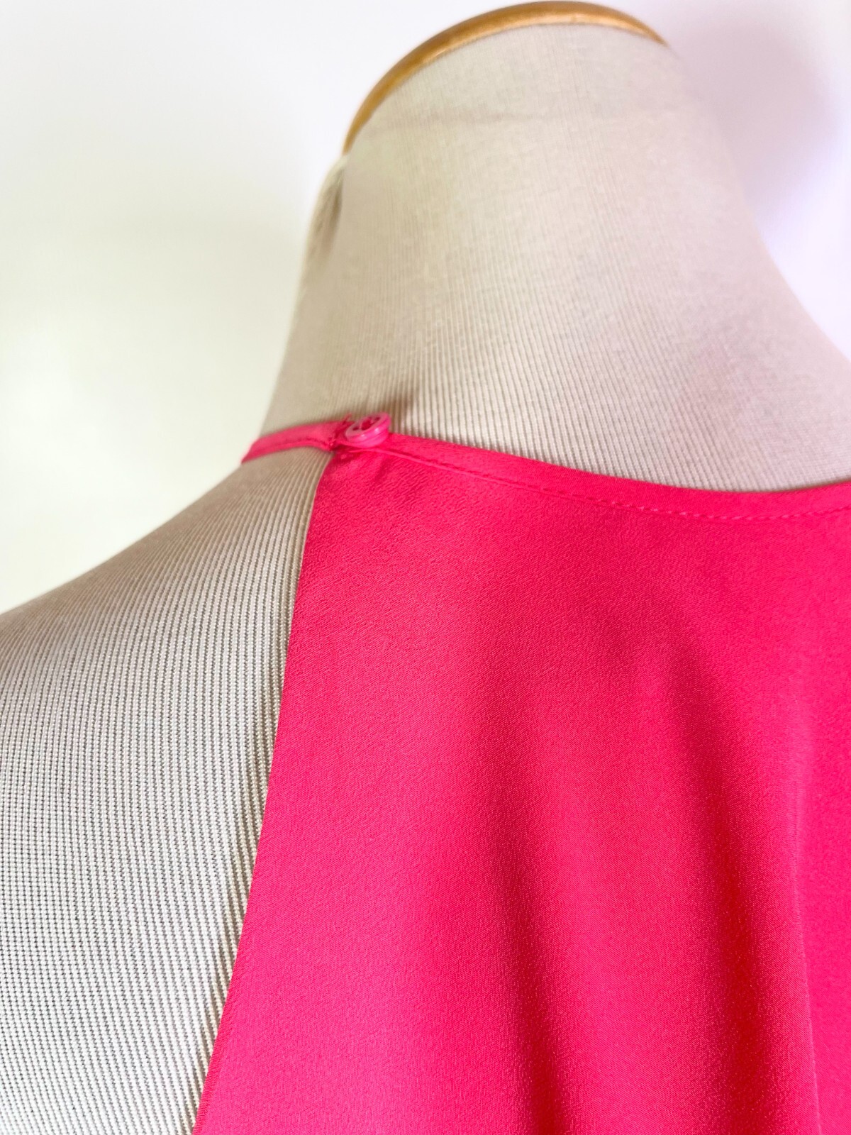 LAUREN Ralph Lauren 12 Vibrant Pink High Neck Tank Top Spaghetti Straps