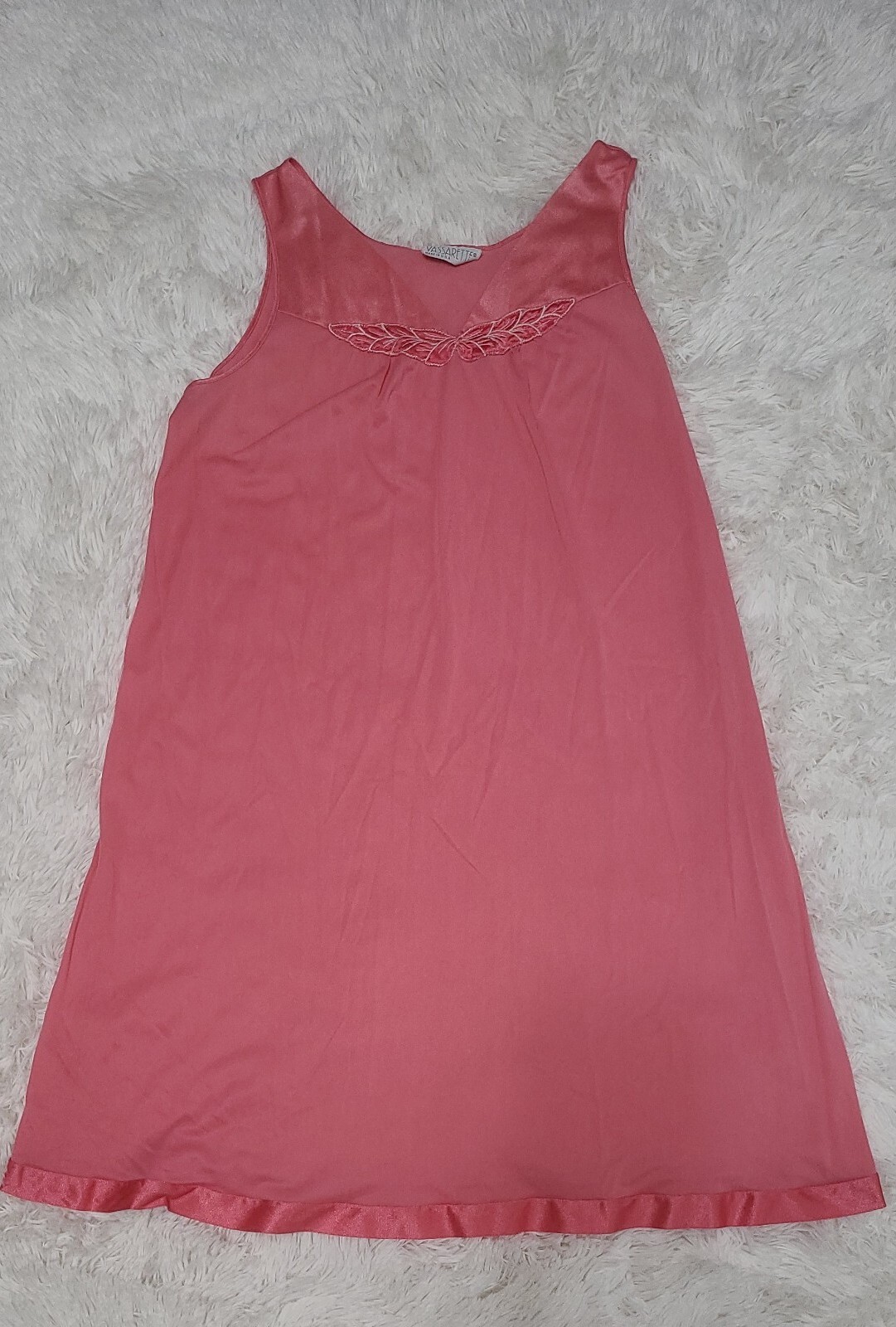 Vintage Vassarette Nightgown, possibly XL. See item description measurements.