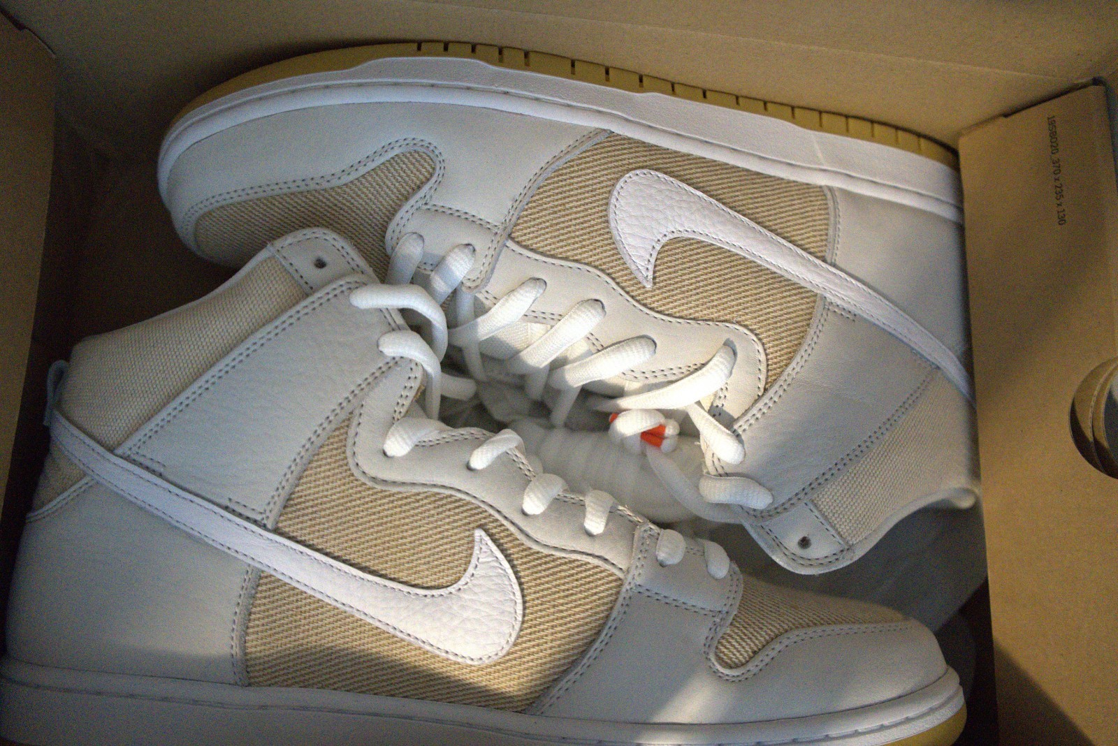 Size 13 – Nike Dunk Pro ISO SB High Unbleached Pack – Natural