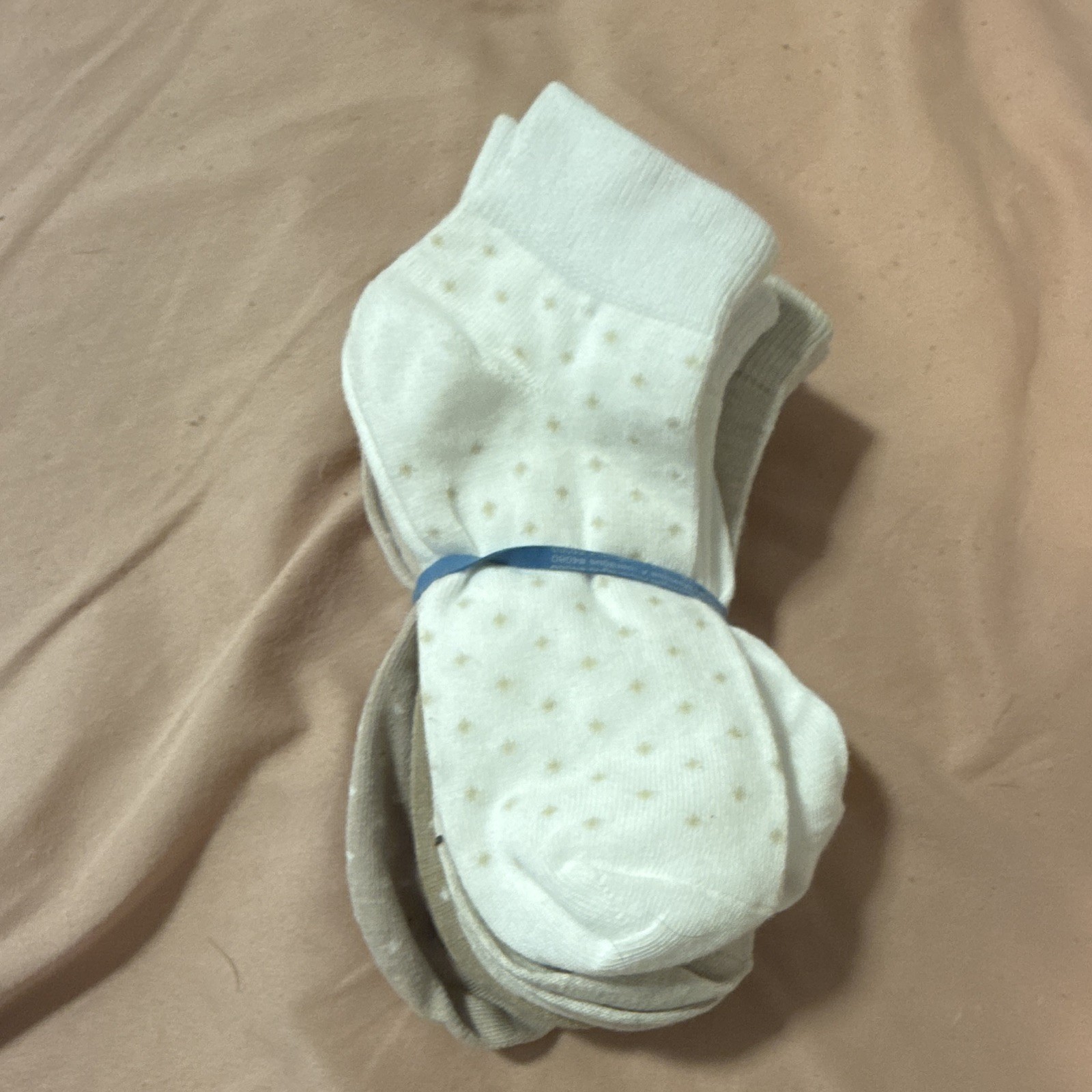 Women’s One Size Low Cut Ankle Socks, White & Gray Polka Dot Bundle(7 pair)