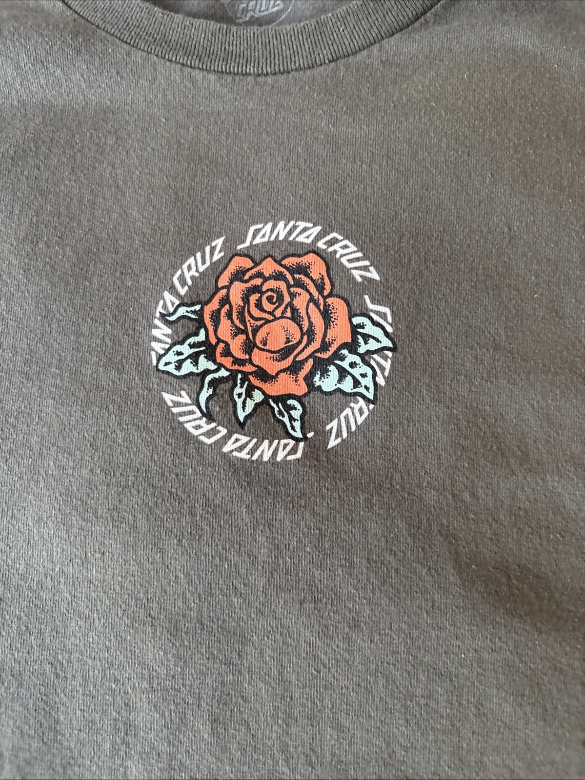 Santa Cruz Tshirt Circular Rose On Front XL Grey