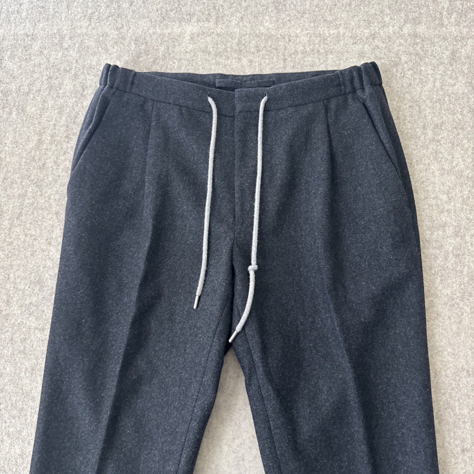 Suitsupply Ames Pleat Pants Mens 32 100% Wool Flannel Drawstring Cuffed Tapered