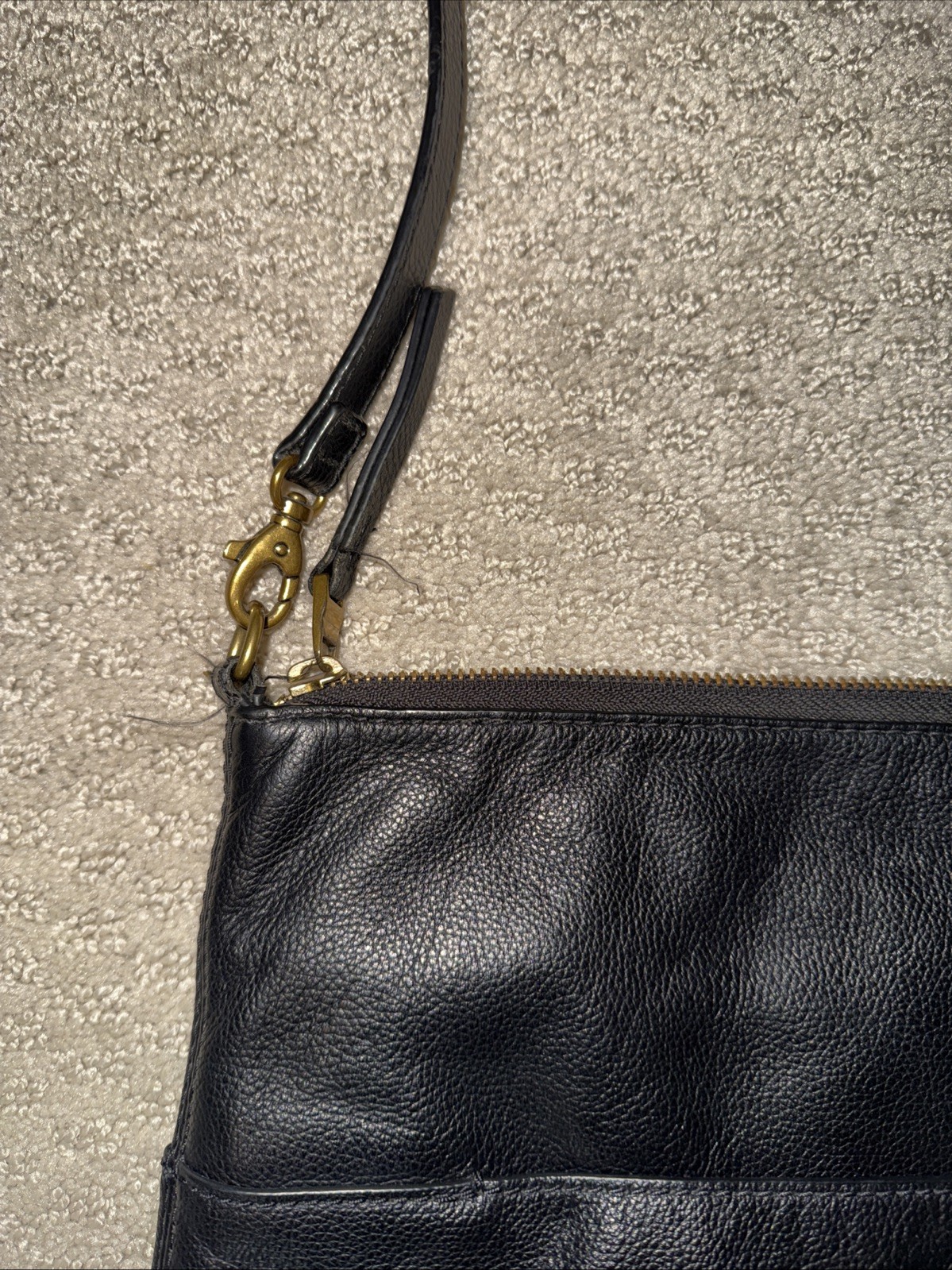 Fossil Crossbody Bag in Black Leather Excellent Condition