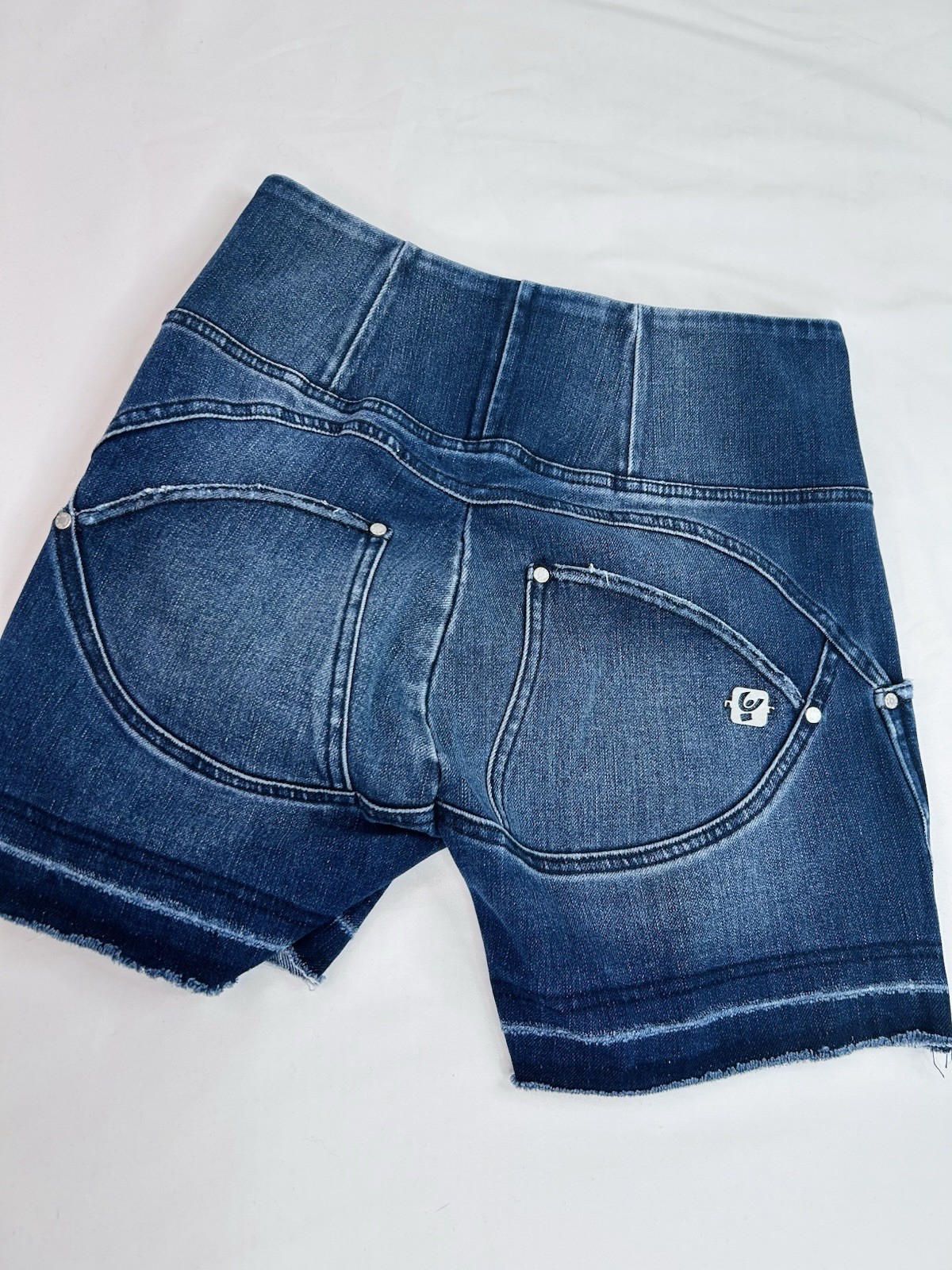 Freddy WR.UP Snug Jeans High Waisted Shorts Dark Blue Blue Stitching Small