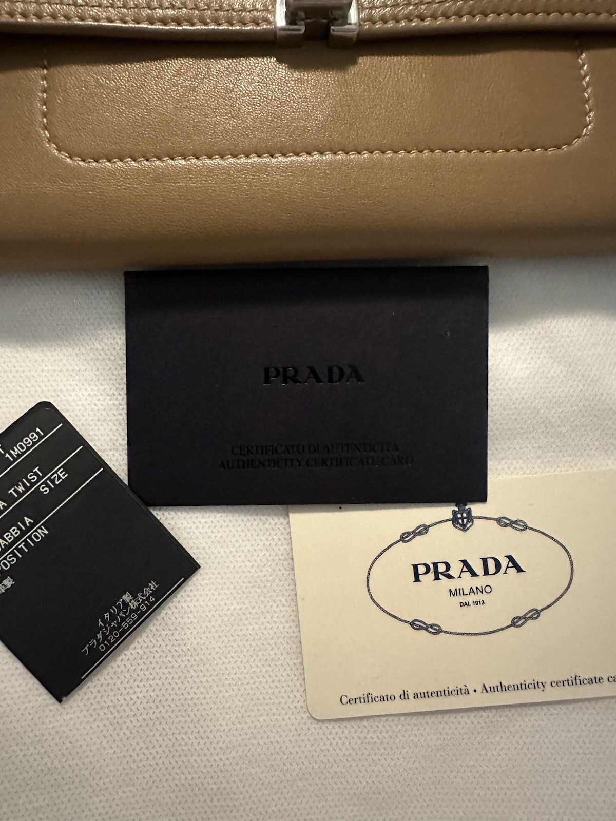 PRADA Beige Nappa Twist Lambskin Wallet with Box and Card Vintage Y2K 2003