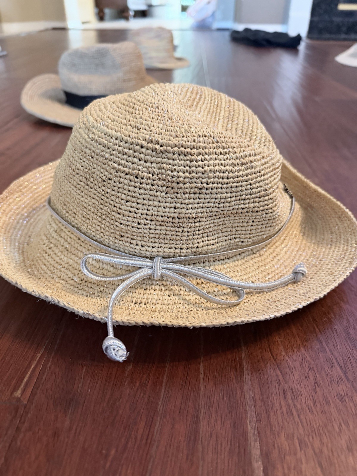 Tommy Bahama Women’s Beige Woven Straw Sun Hat Wide Brim Silver Bow, One Size
