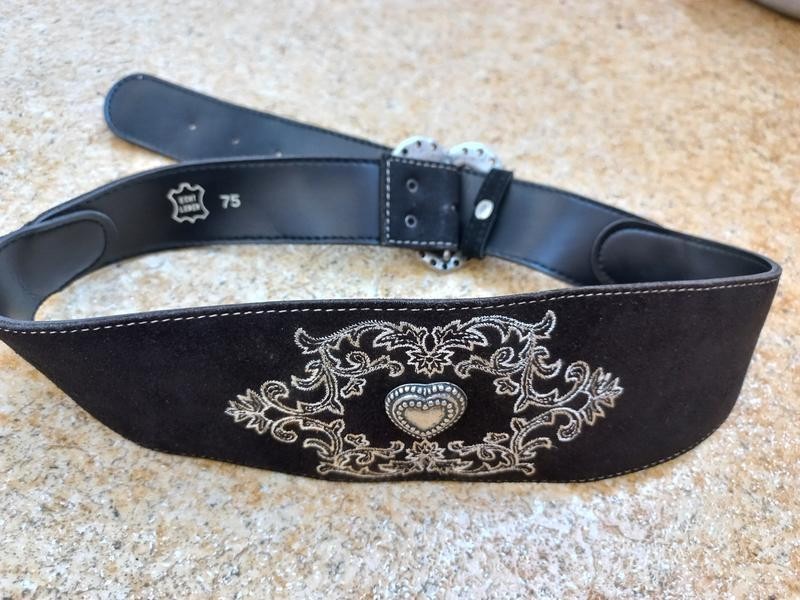 Vintage Austrian-style belt for a dirndl dress | Vintage women’s leather belt