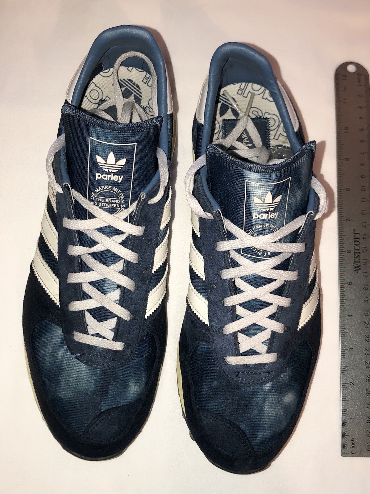 Mens Adidas TRX Vintage Parley Gym Shoe Bleached Navy White Size 9.5