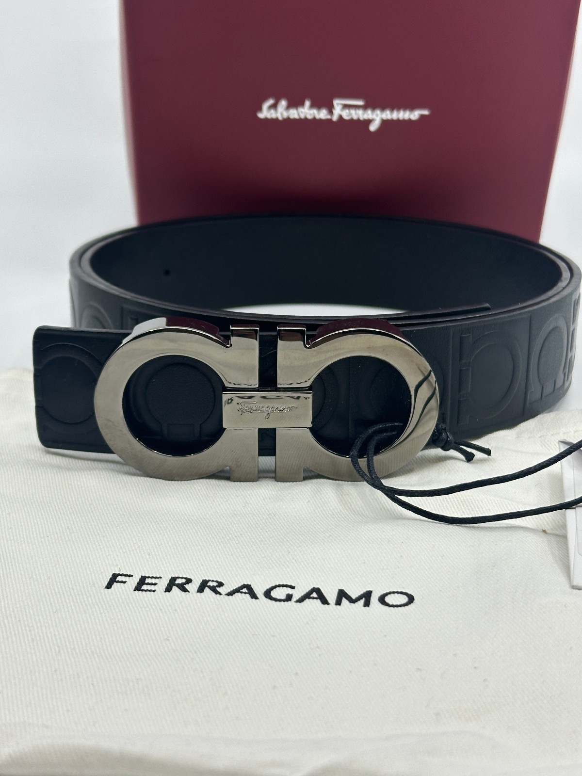 SALVATORE FERRAGAMO BLack Leather Mens Hose Shoe Print Belt