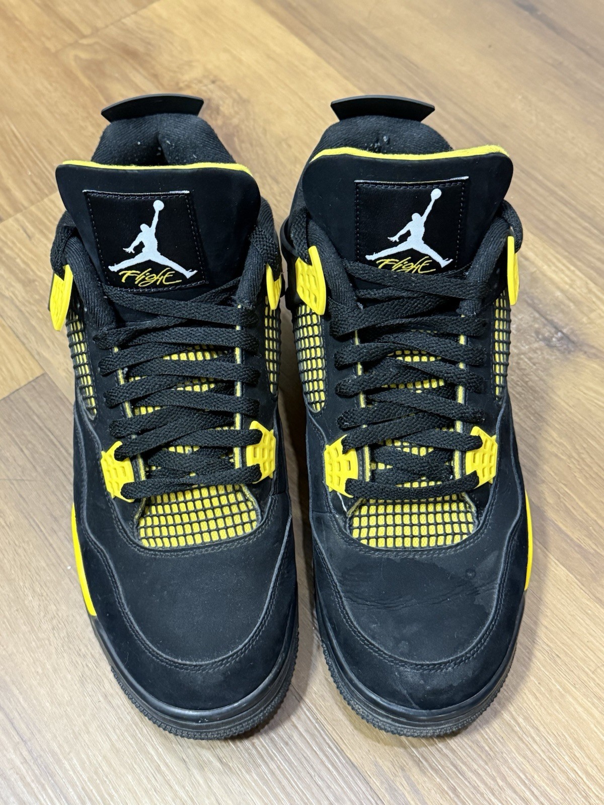 Size 12 – Jordan 4 Retro Mid Thunder