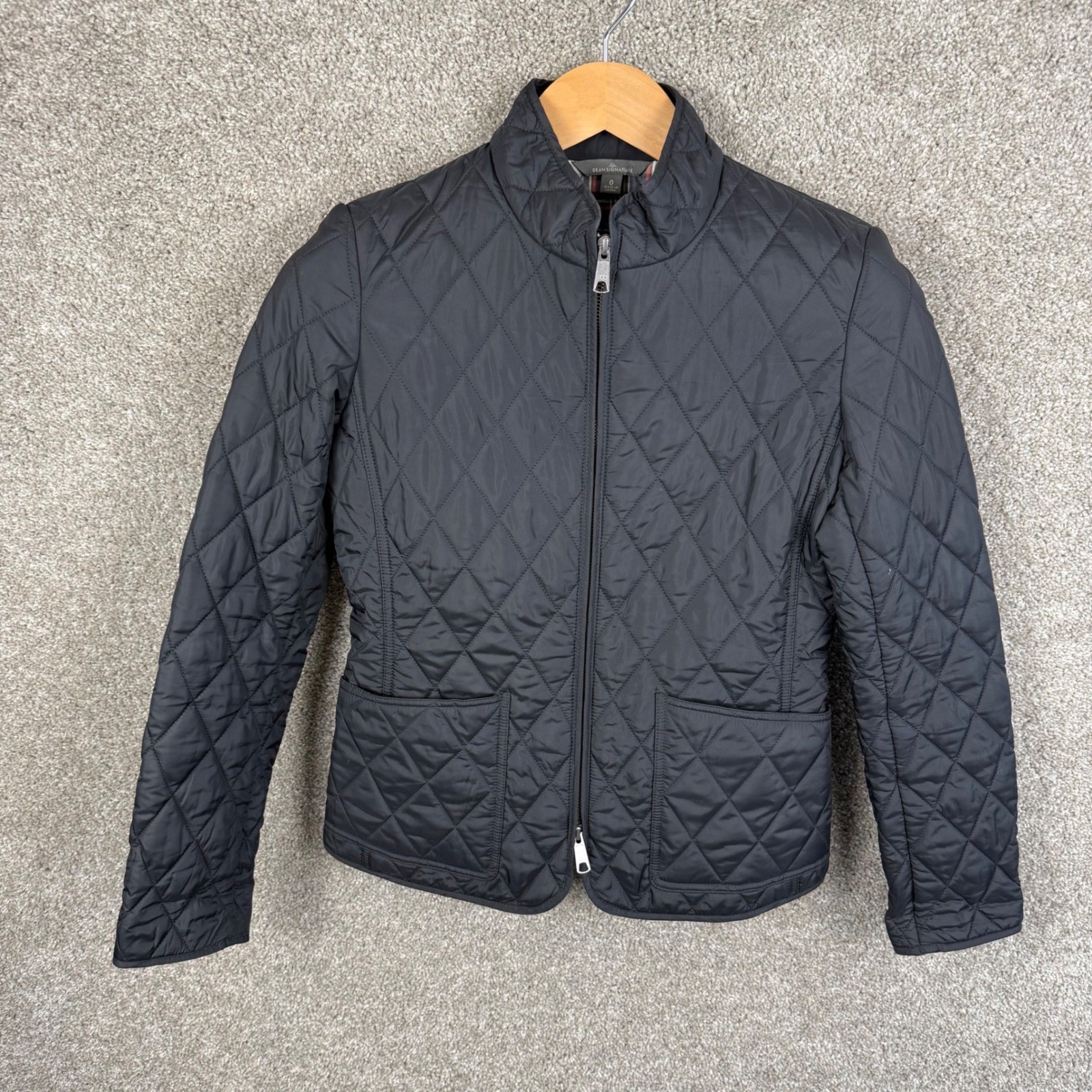 LL Bean Signature Womens Size 0 Quilted Jacket Black Plaid Lining Primaloft