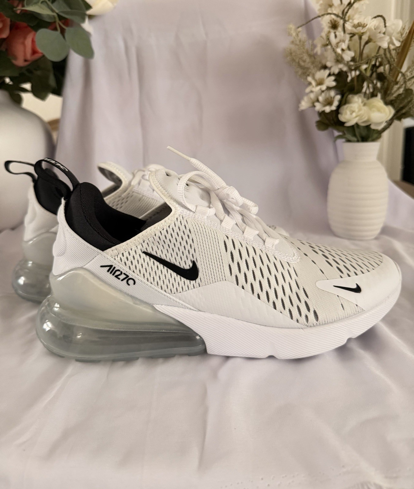 Nike Air Max 270 Men’s Low Top Lace-Up Sneakers White/Black/Gray AH8050-100