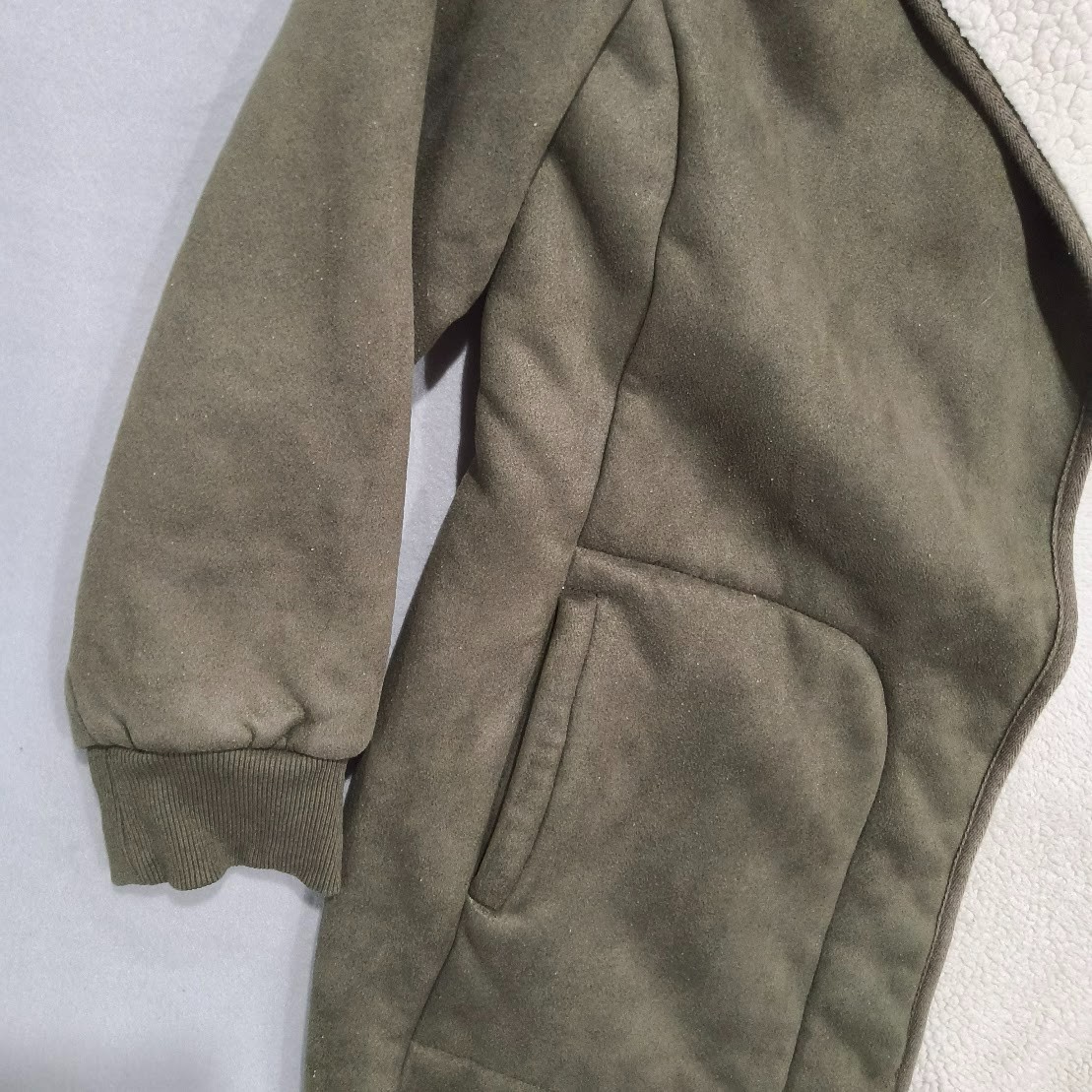 Cozy Olive Sherpa-Lined Zip Jacket – Heavyweight & Super Warm (Size L)