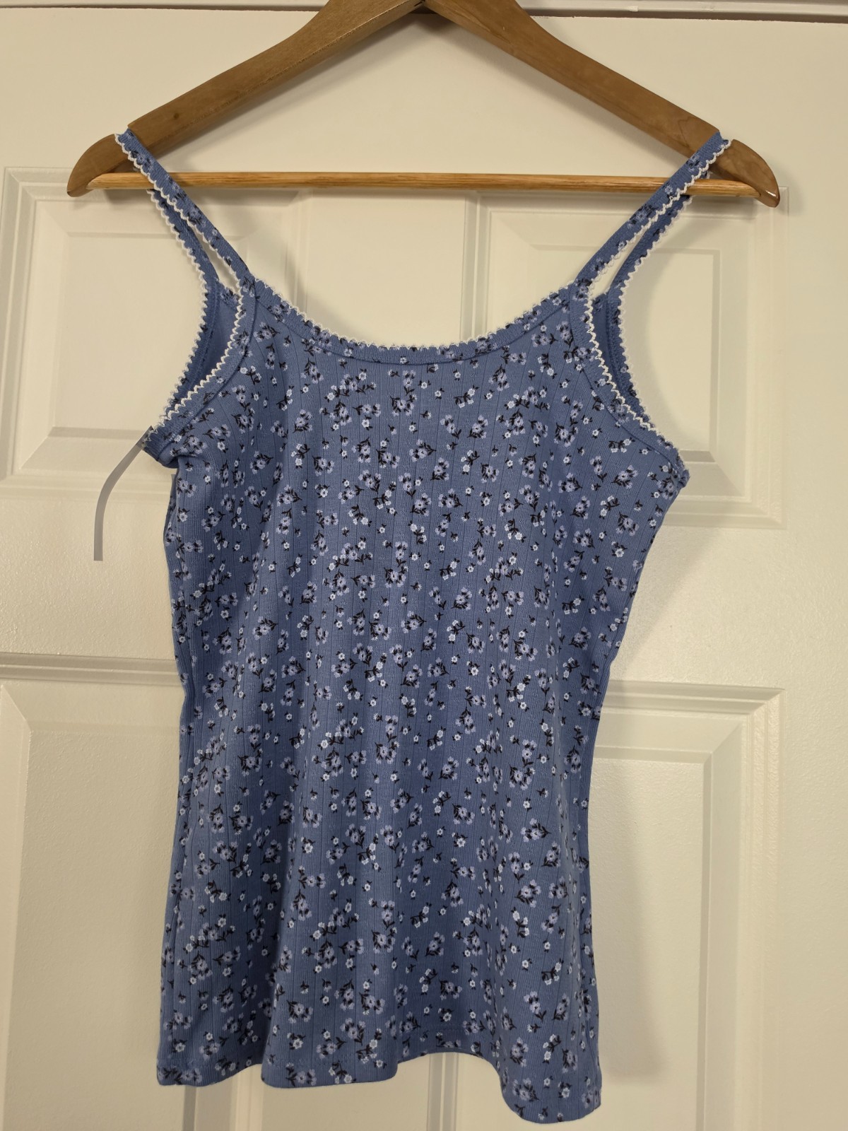 NWT – Pointelle Strapped Tank Top — Ditsy Floral Print and picot trim