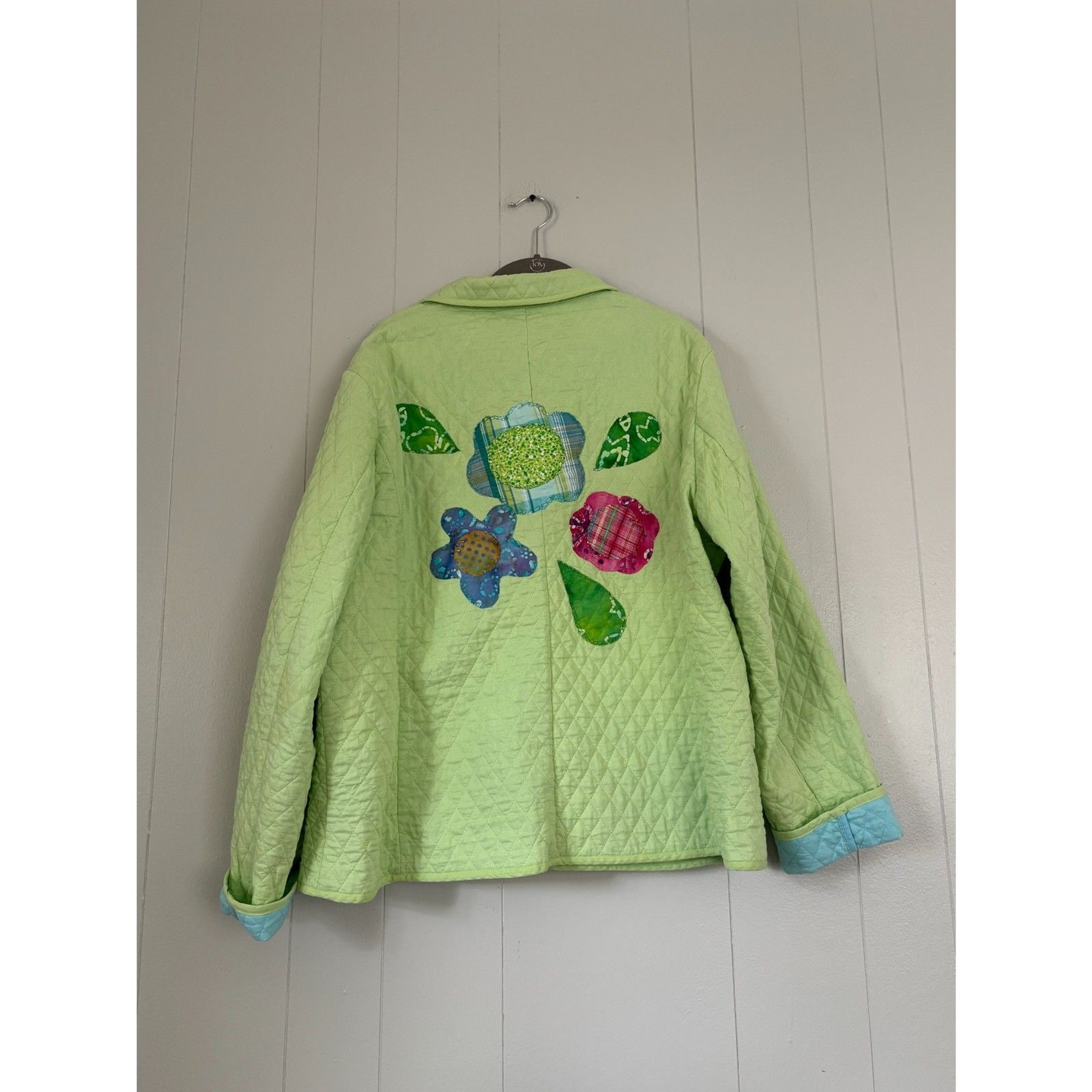Vintage Quilted White Stag Green Jacket XL Floral Applique Embroidered Patchwork