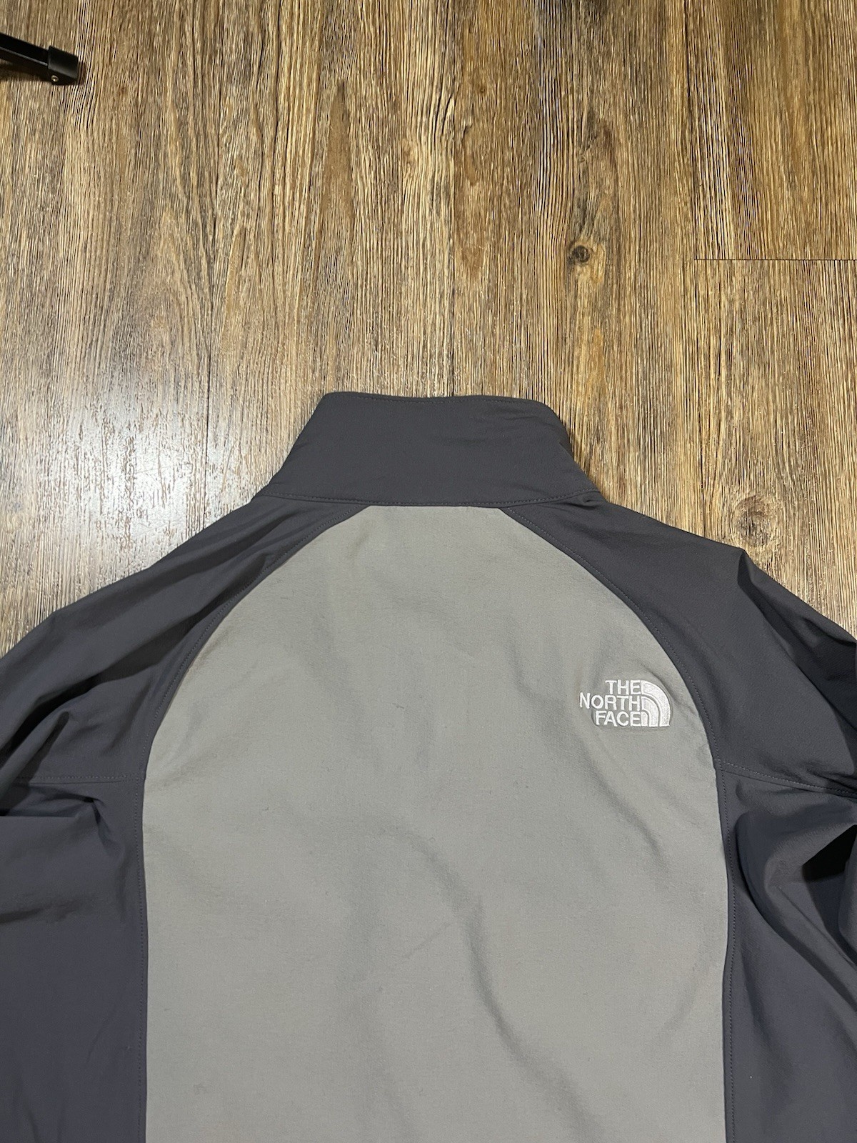 The North Face Jacket Men’s Medium Summit Series Apex Outdoors Gray