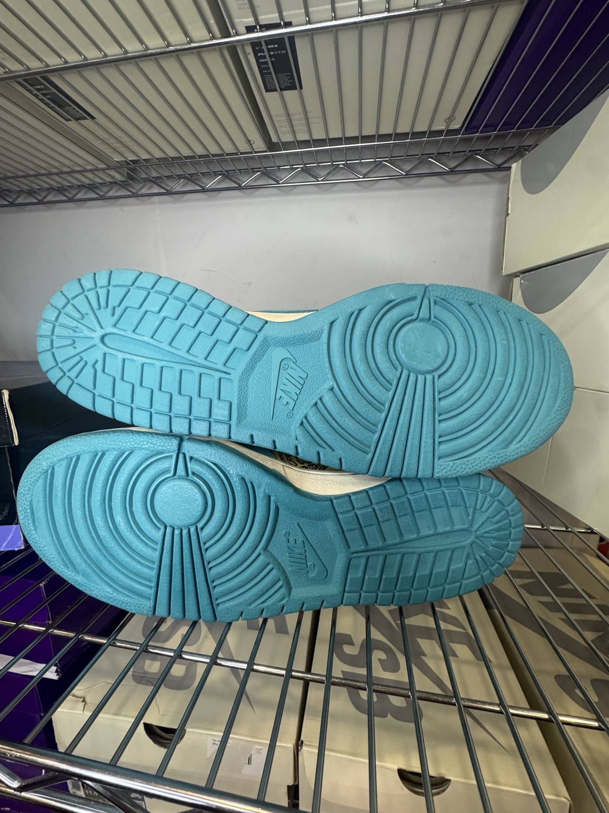 Nike SB Dunk Mid Premium Peacock – NEW10.5M/12WBrand NewOriginal Box (Good)