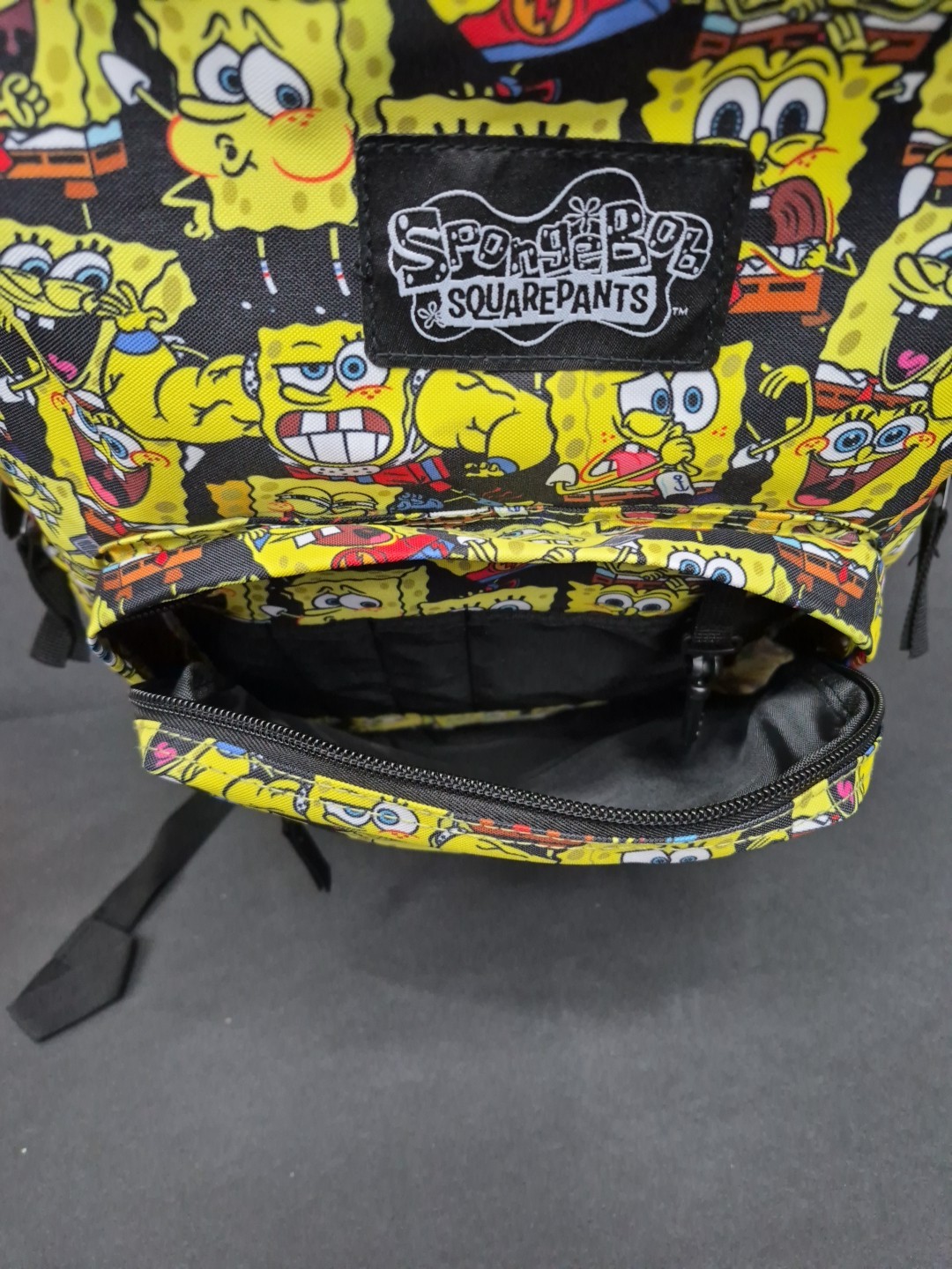 Nickelodeon SpongeBob 18 Inch Multi Pocket Backpack: Brand New