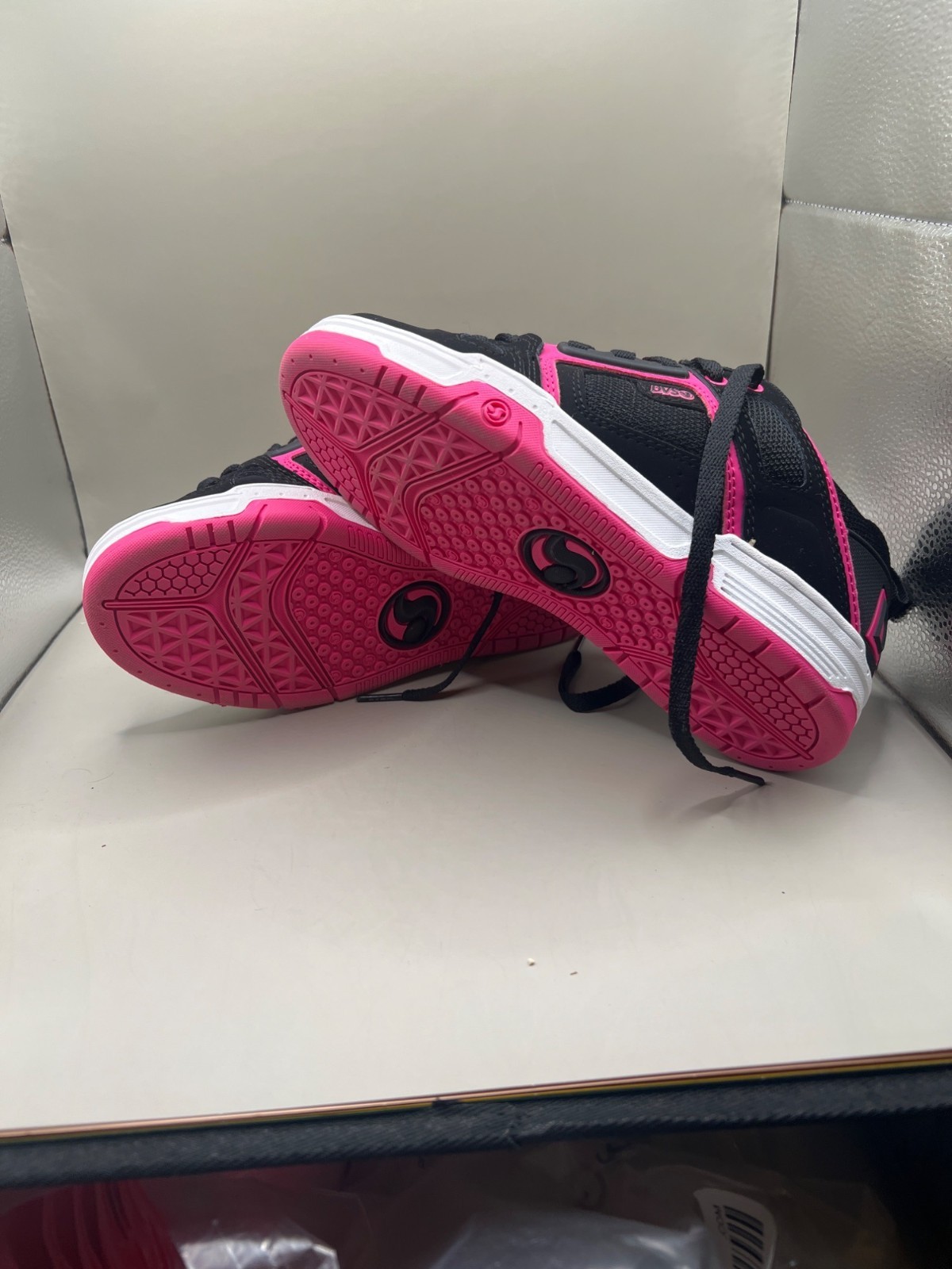DVS Womens Comanche WOS Black & Pink Skate Shoes Size 6 US / 4.5 UK / 36.5 EU