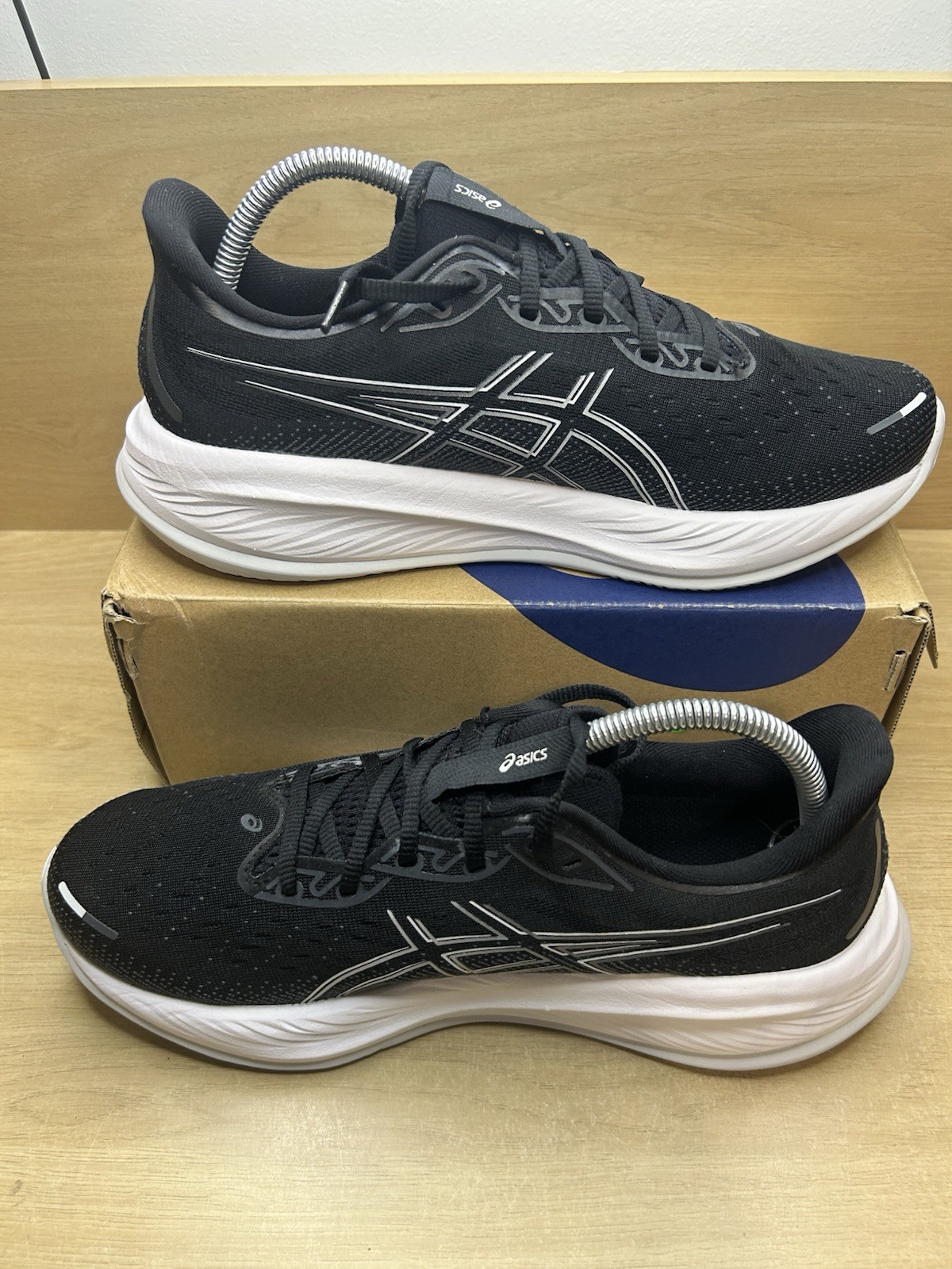ASICS Gel Cumulus 26 Black Concrete – Women’s 10