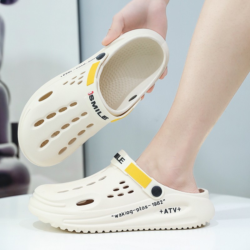 Men’s EVA Clogs Slip-On Sandals Non-Slip Lightweight Garden Shoes