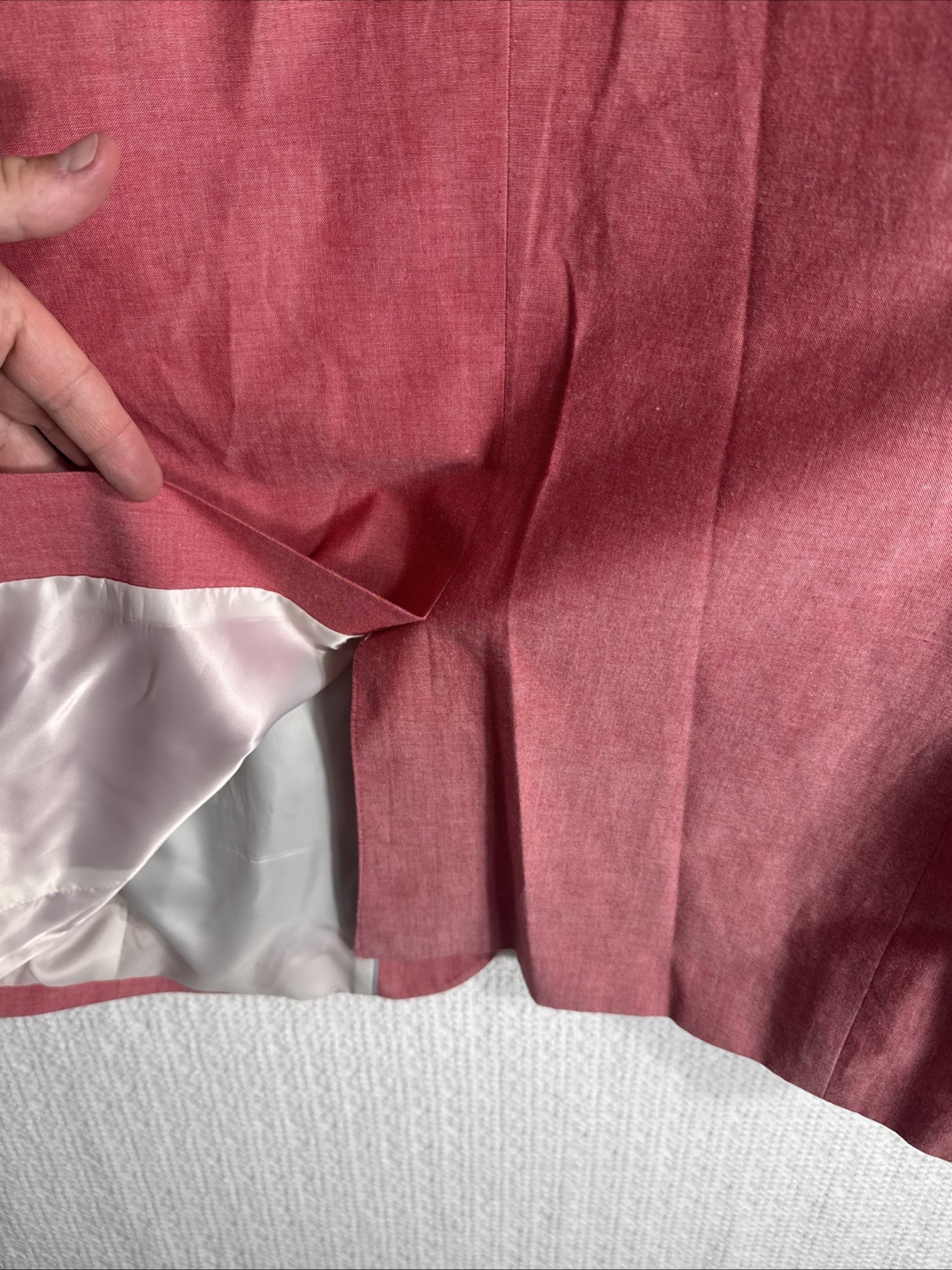 Croft & Barrow 42L Relaxed Fit Raspberry Check Nailhead 2 Button 100% Cotton