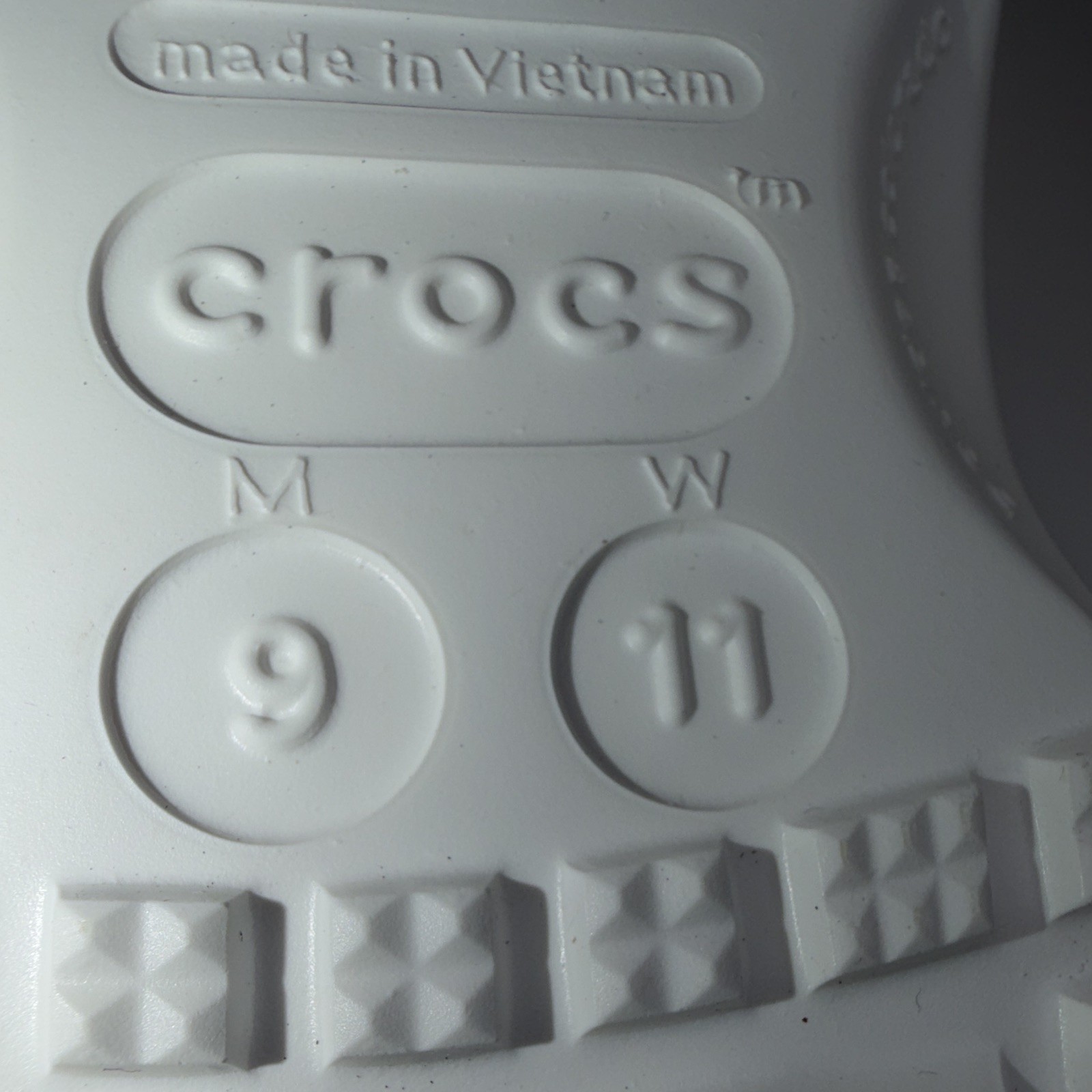 Crocs Classic Men’s 9 Rubber Slip-On Clog White Logo Accent Casual Shoes