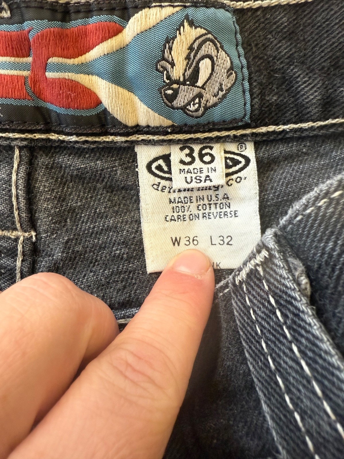 Vintage 90’s JNCO SKUNK Jean Shorts Denim Jorts USA Mens 36 Black