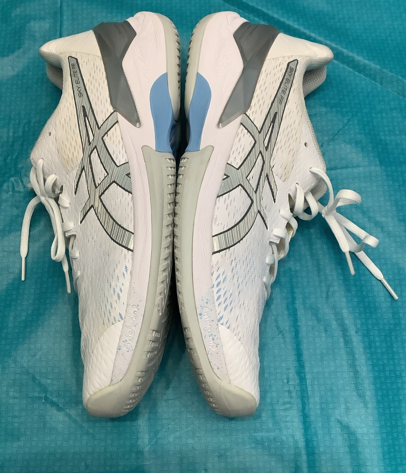 ASICS Sky Elite FF 1052A024 White Silver Volleyball Shoes Athletic Rare Men’s 14