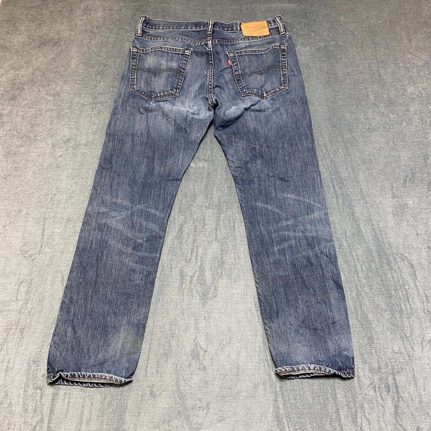 Levi’s Jeans Mens 32×30 Blue Denim Distressed Medium Wash Pockets Straight Leg