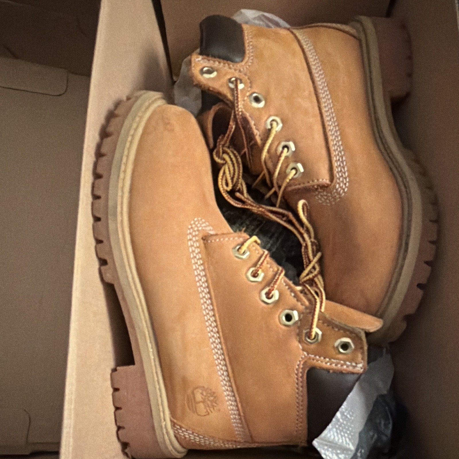 Timberland Premium 6-Inch Waterproof Boot Wheat Nubuck Boys US 1 TB012709